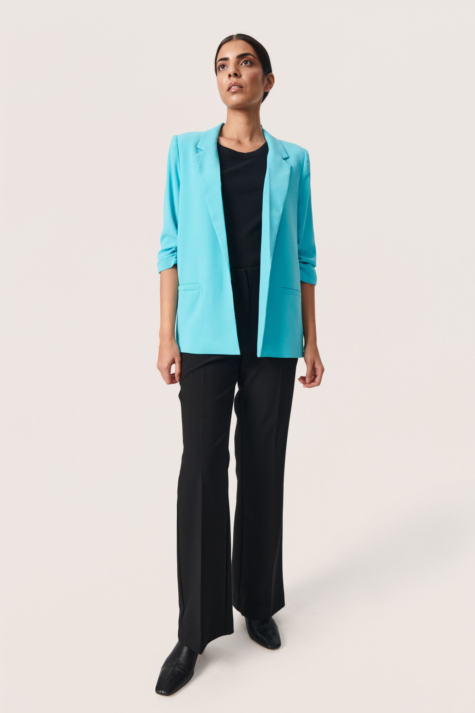 SOAKED IN LUXURY Blusenblazer »Blazer SLShirley«