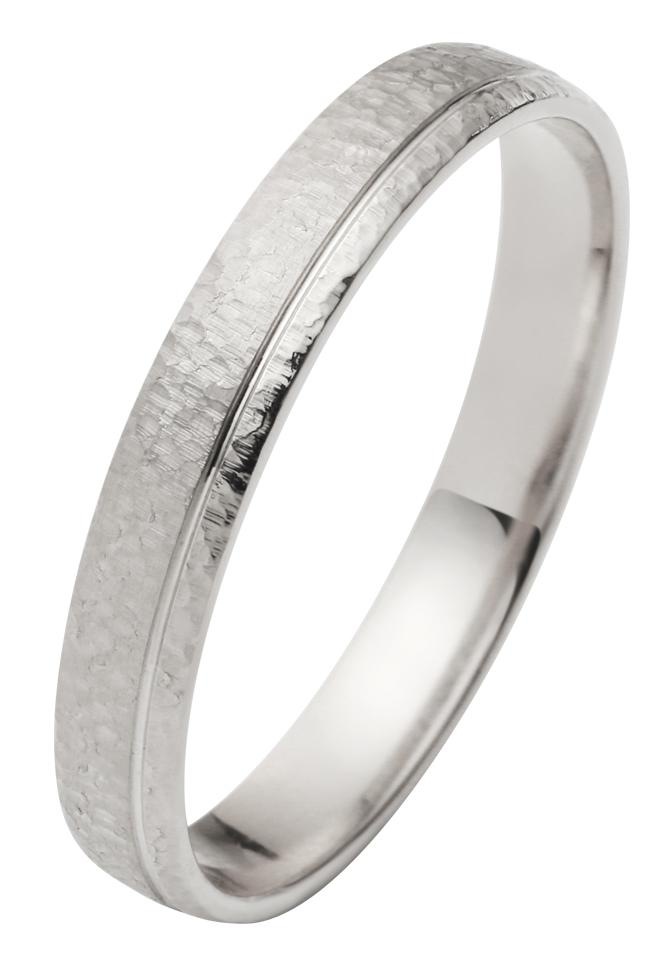 Firetti Trauring »Schmuck Geschenk Gold 750 Hochzeit Ehering "LIEBE"«, Made in Germany, wahlweise mit oder ohne Brillanten