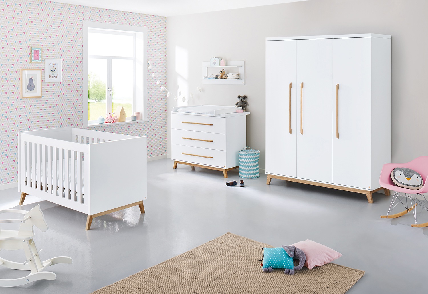 Pinolino® Babyzimmer-Komplettset »Riva«, (Set, 4 St., Kinderbett, Wickelkommode,... kaufen