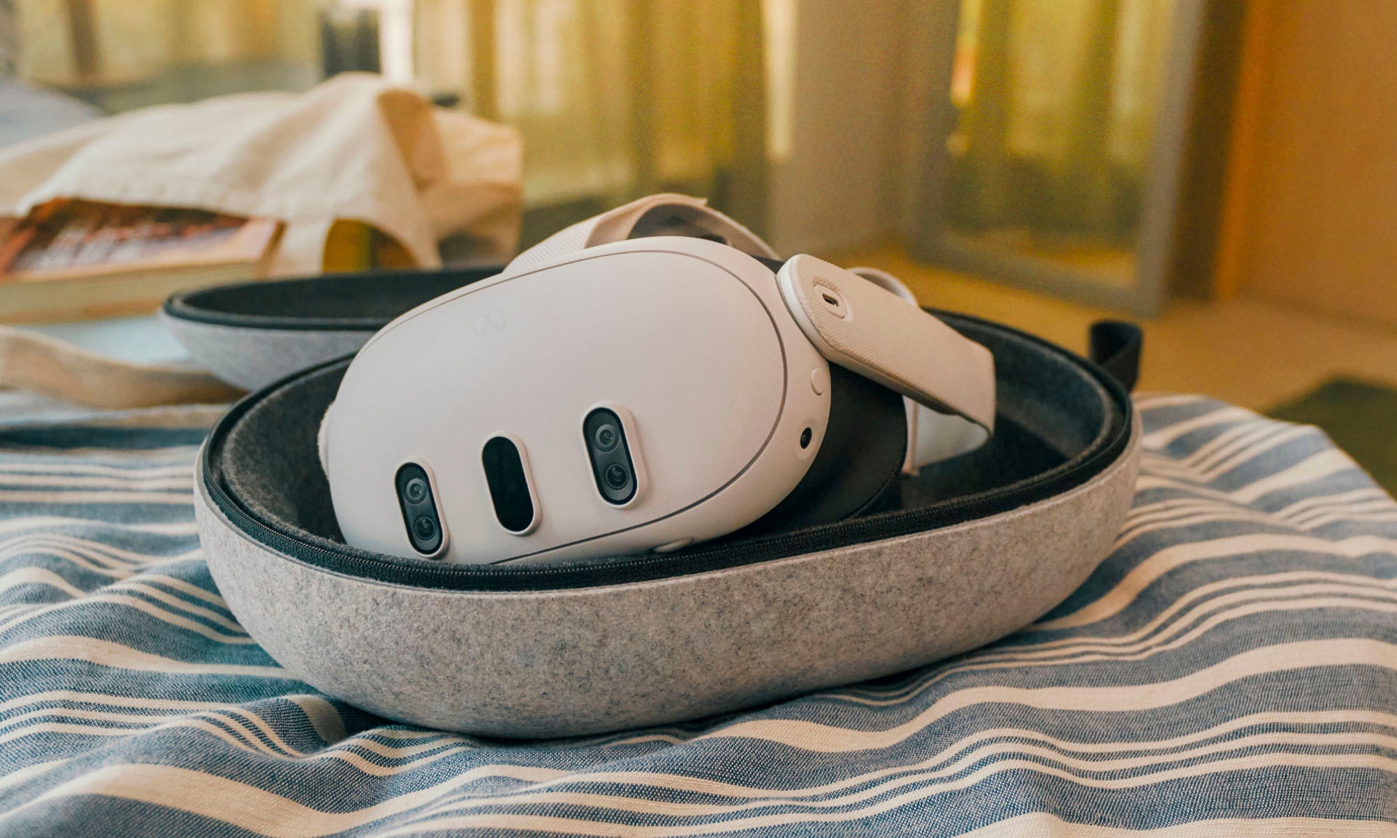 META Virtual-Reality-Brille »Quest 3 Carrying Case« hellgrau Dank klemmfreiem Reißverschluss kann's jederzeit losgehen.