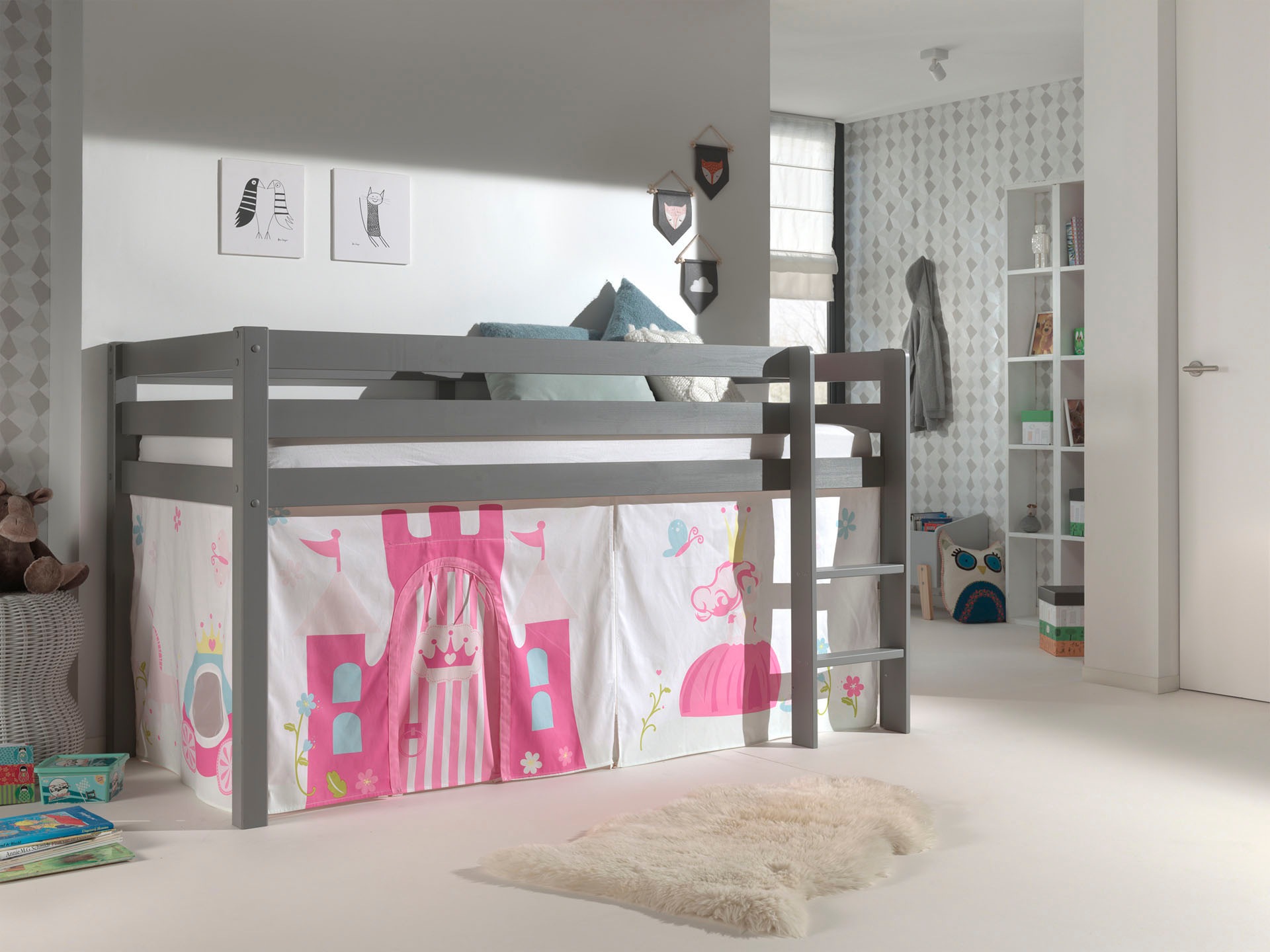 Vipack Hochbett »Pino, Spielbett massiv Kiefer, stabil gebaut, 3 Korpusfarb günstig online kaufen