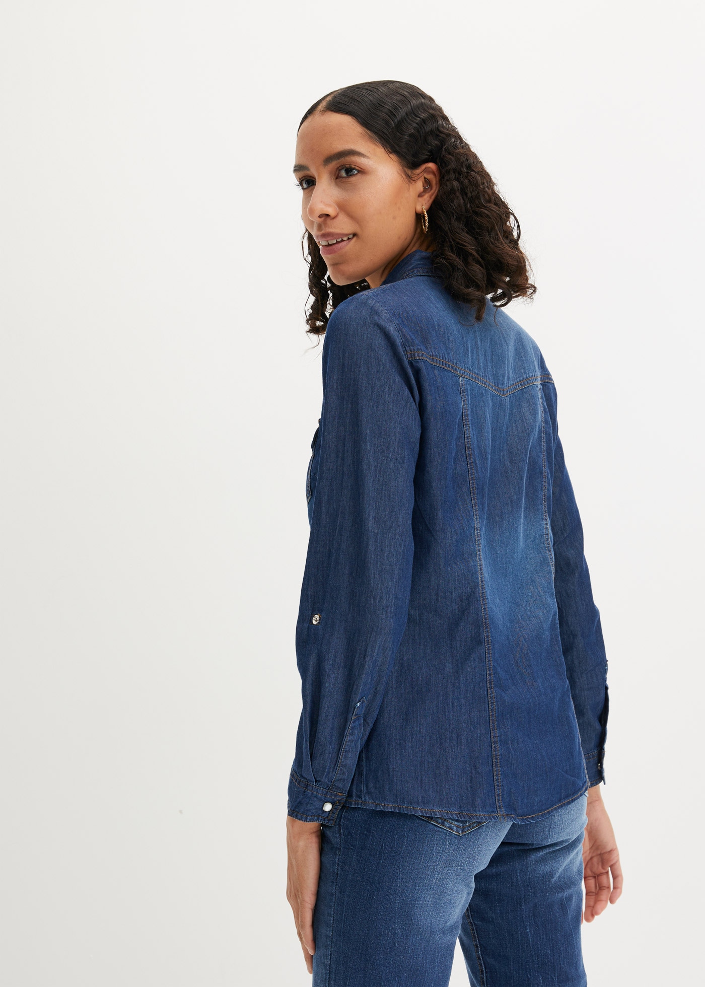 bonprix Jeansbluse schmale Passform, aus reiner Baumwolle, mit Druckknopfleiste