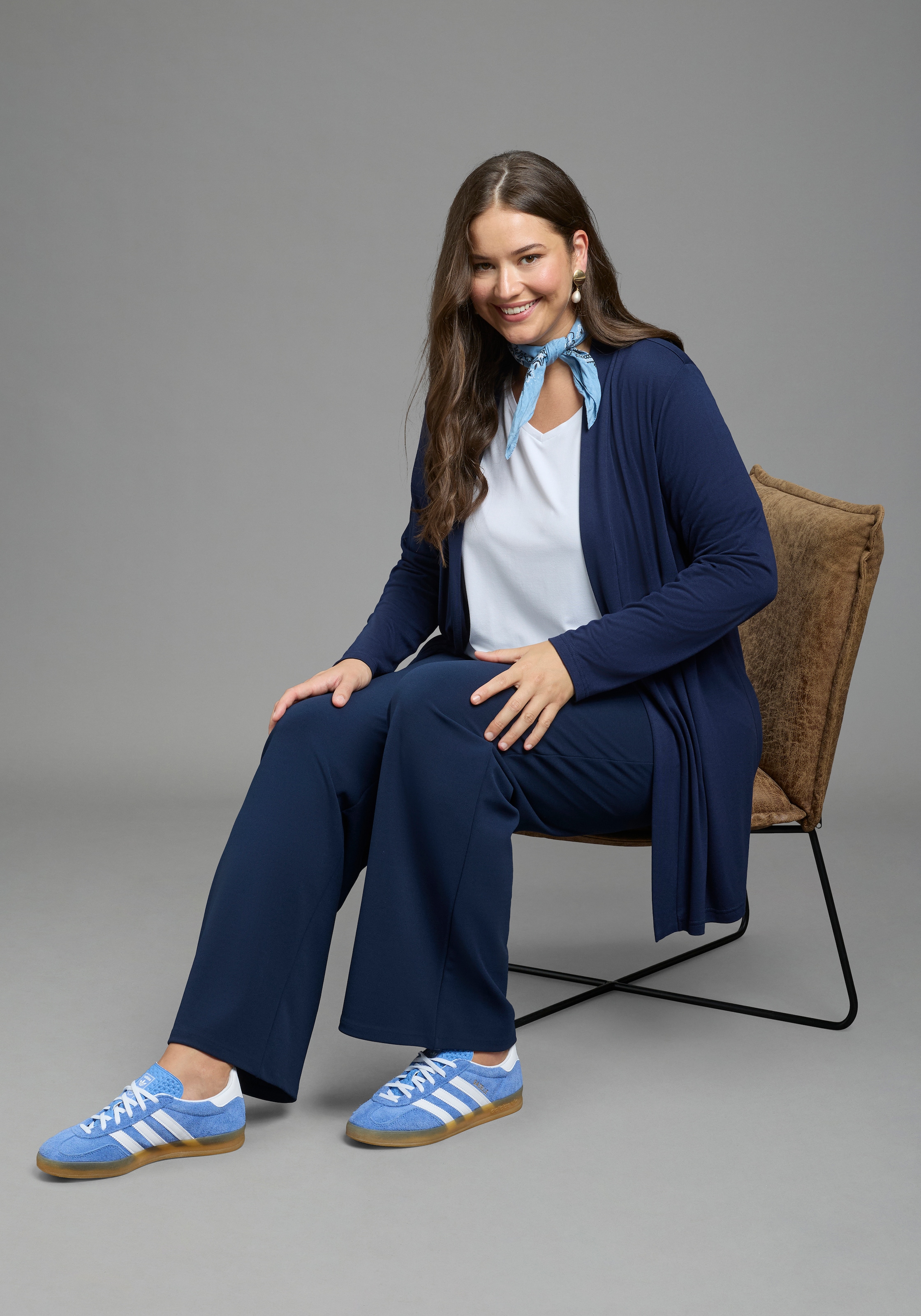 Laura Scott CURVE Strickjacke »Große Größen« aus angenehmem fließendem Jerseymaterial