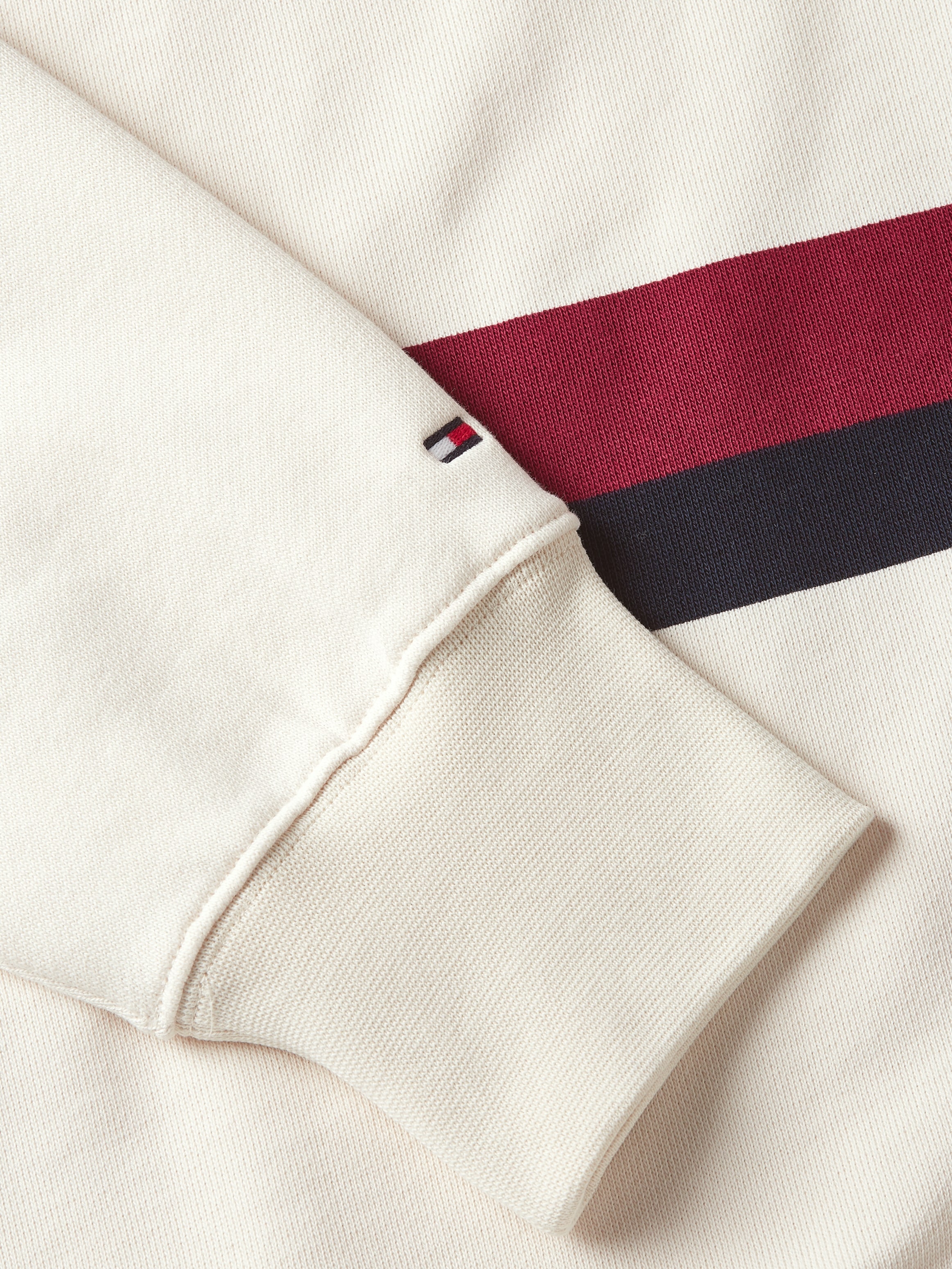 Tommy Hilfiger Sweatshirt »MONOTYPE COLOR BLOCK SWEATSHIRT«, mit modischem Logoschriftzug auf der Brust
