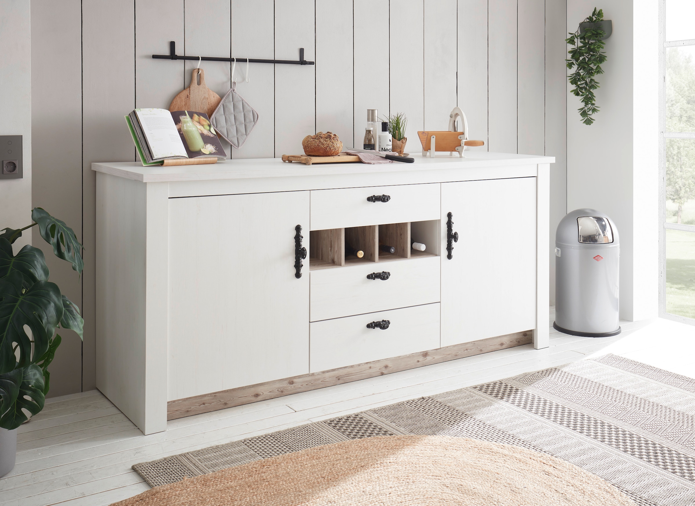 Home affaire Unterschrank »Florenz, Küchenunterschrank in Pinie Weiß, Unterschrank« mit verschnörkeltem Metallgriff, im Landhausstil, Arbeitshöhe 92 cm