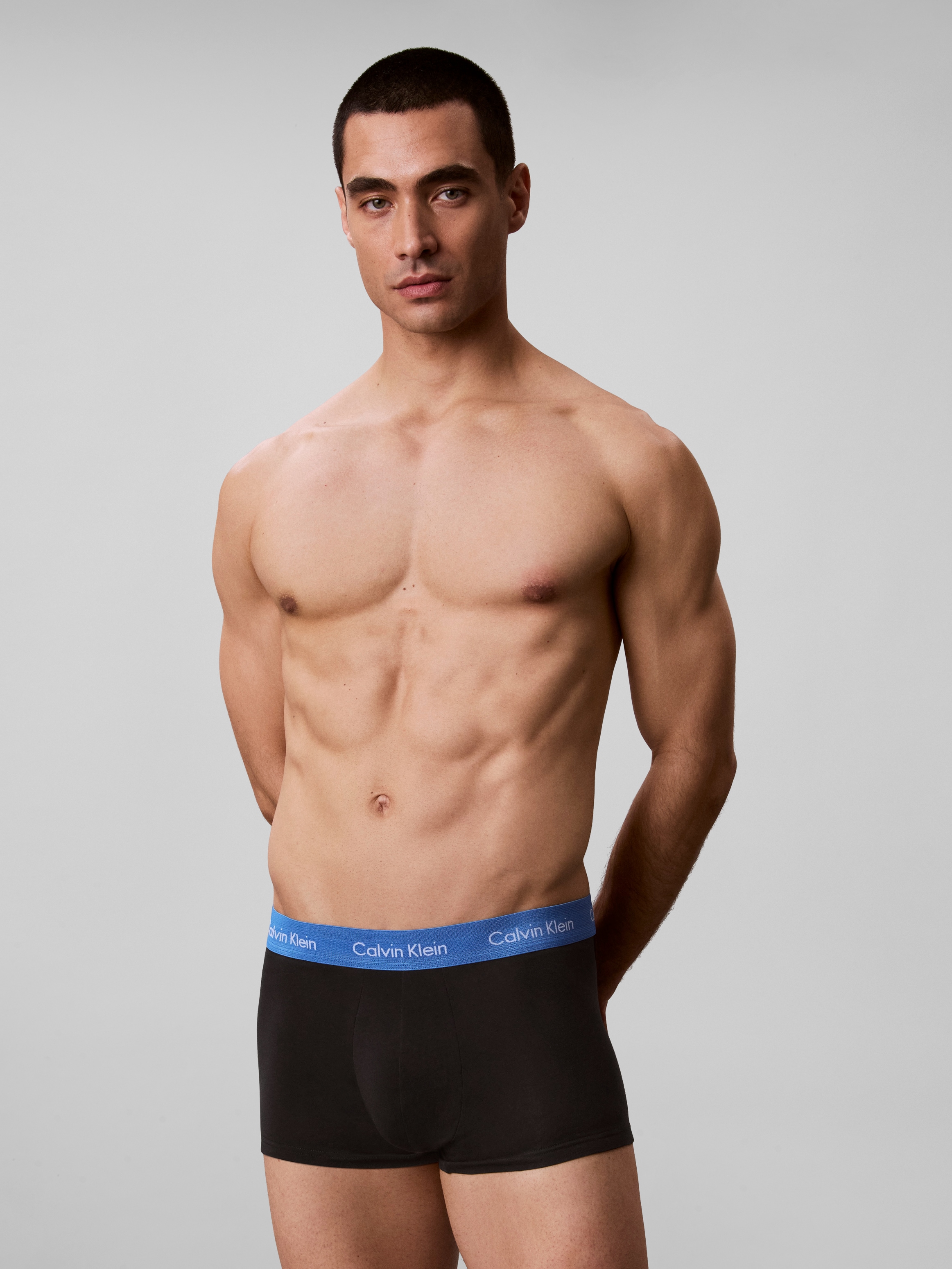 Calvin Klein Underwear Boxershorts »Low Rise Trunk 3pk« Packung, 3er-Pack, 3 Stk. mit Logobündchen