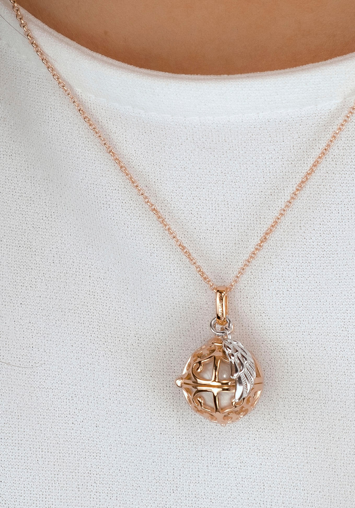 4. Bild von Engelsrufer Kette mit Anhänger »Schmuck Geschenk, Engelsrufer Relaunch mit Flügelanhänger, ERN-ER23«, (Set, inkl. Klangkugel)