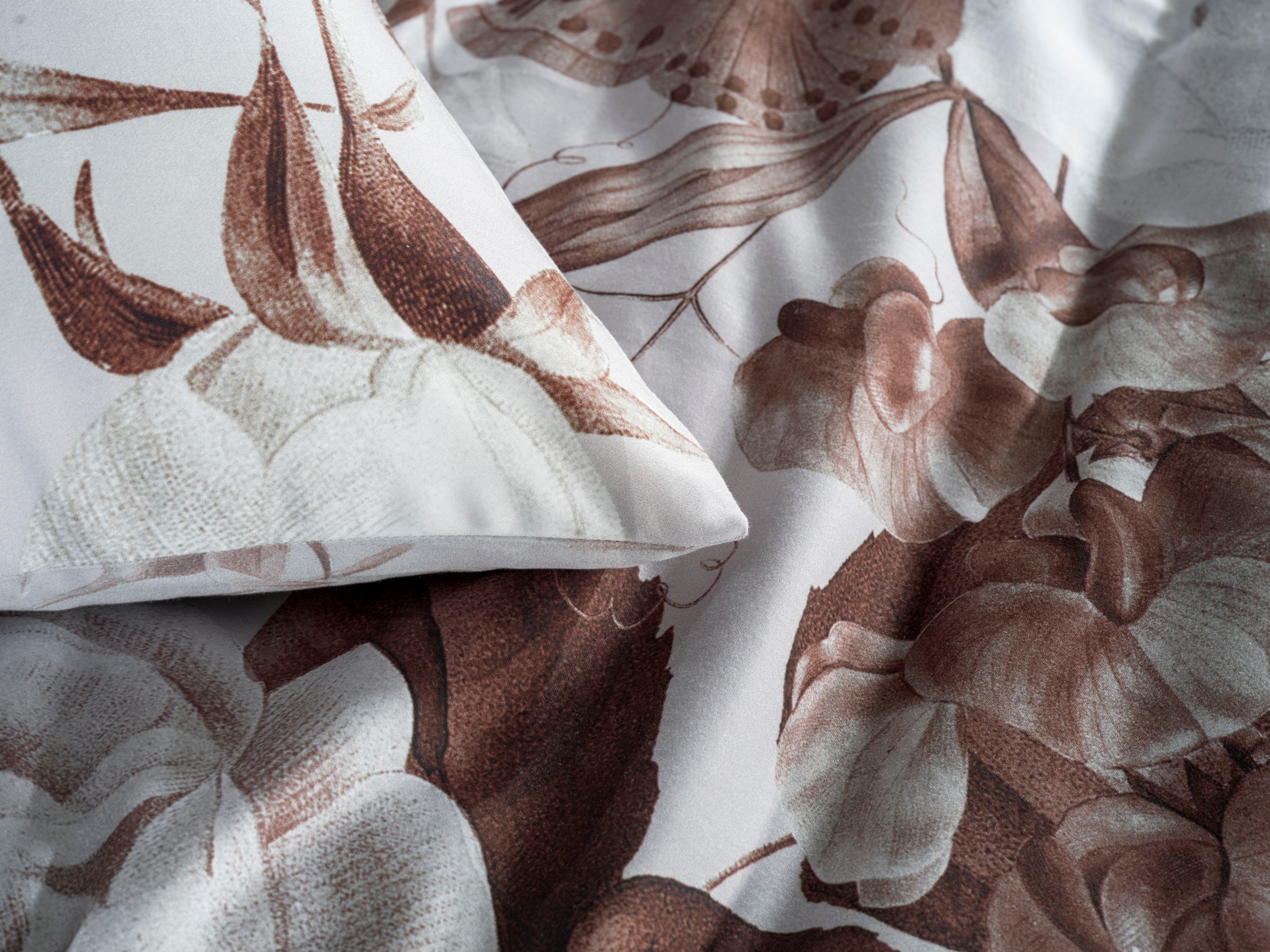 Heckett & Lane Bettwäsche »Danna« 2 Stk. tlg. Blumen Muster, hochwertiges Mako-Satin, Bettwäsche ab 135x200 cm.