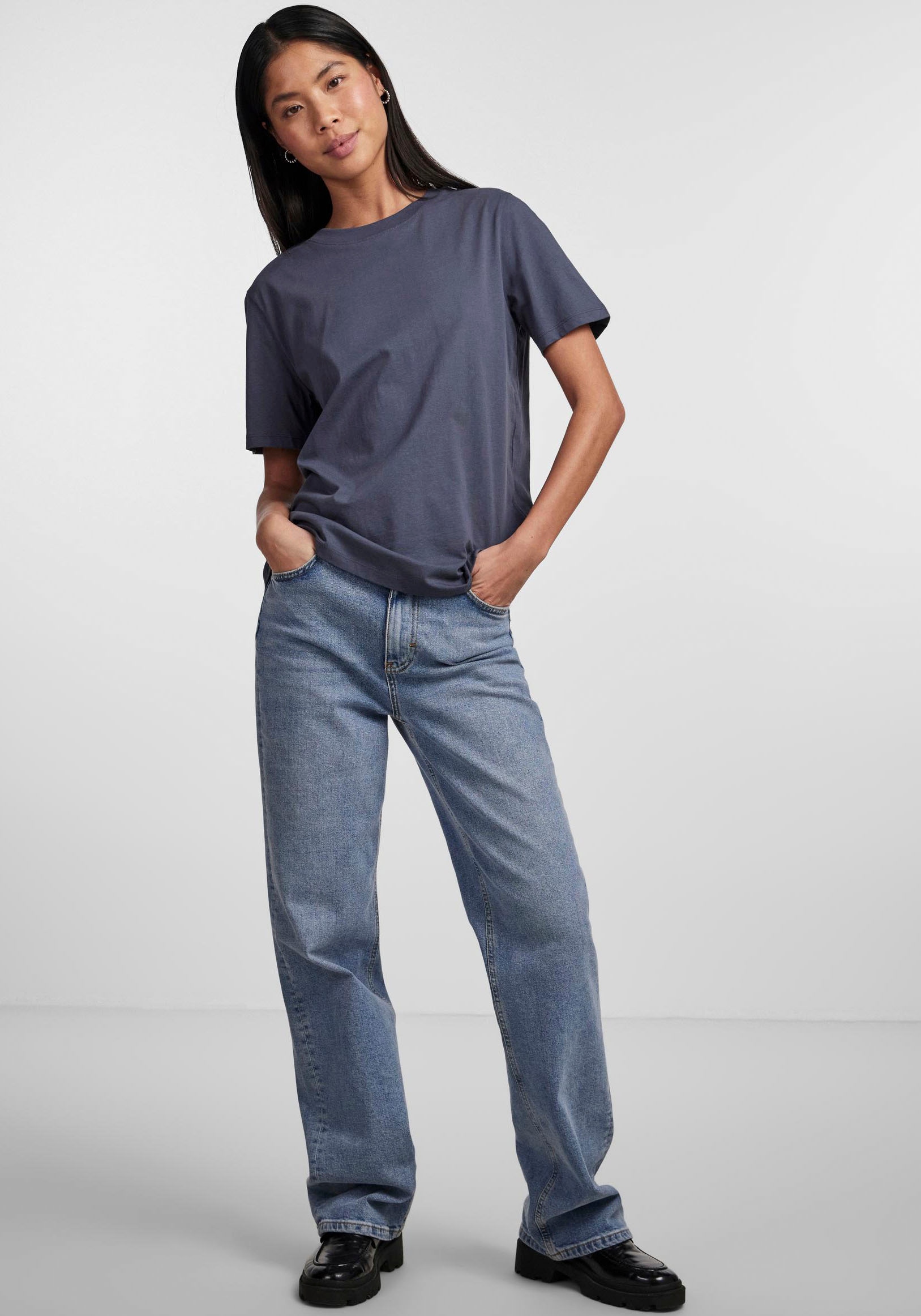 pieces Rundhalsshirt »PCRIA SS SOLID TEE NOOS BC«
