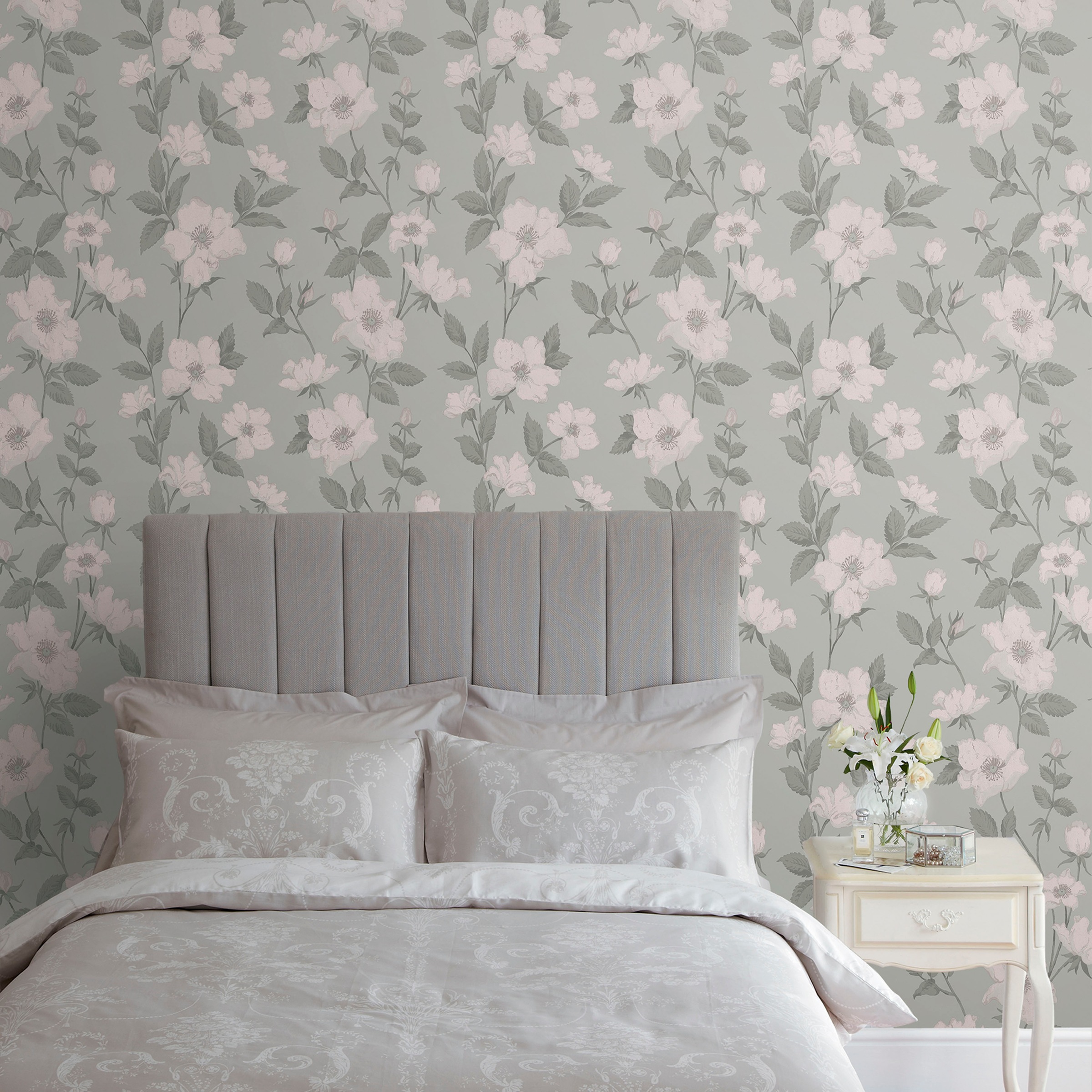 LAURA ASHLEY Vliestapete »Laura Ashley Fleurir Smoke Green Vliestapete«, geblümt, Laura Ashley Fleurir Smoke Green Vliestapete