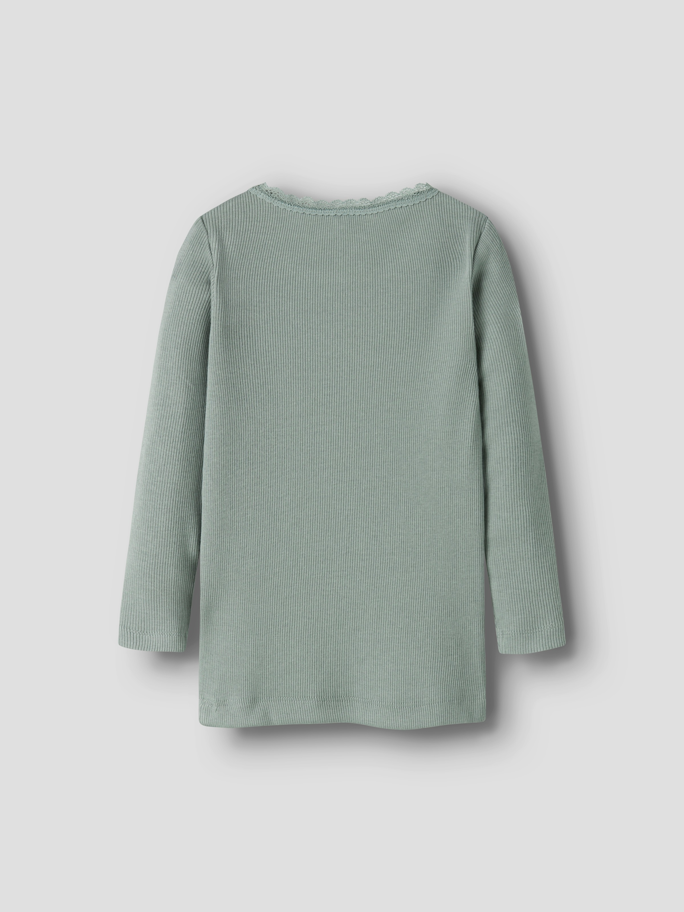 Name It Langarmshirt »NMFKAB LS TOP NOOS«, in Feinripp und mit süßer Spitzenkante am Ausschnitt