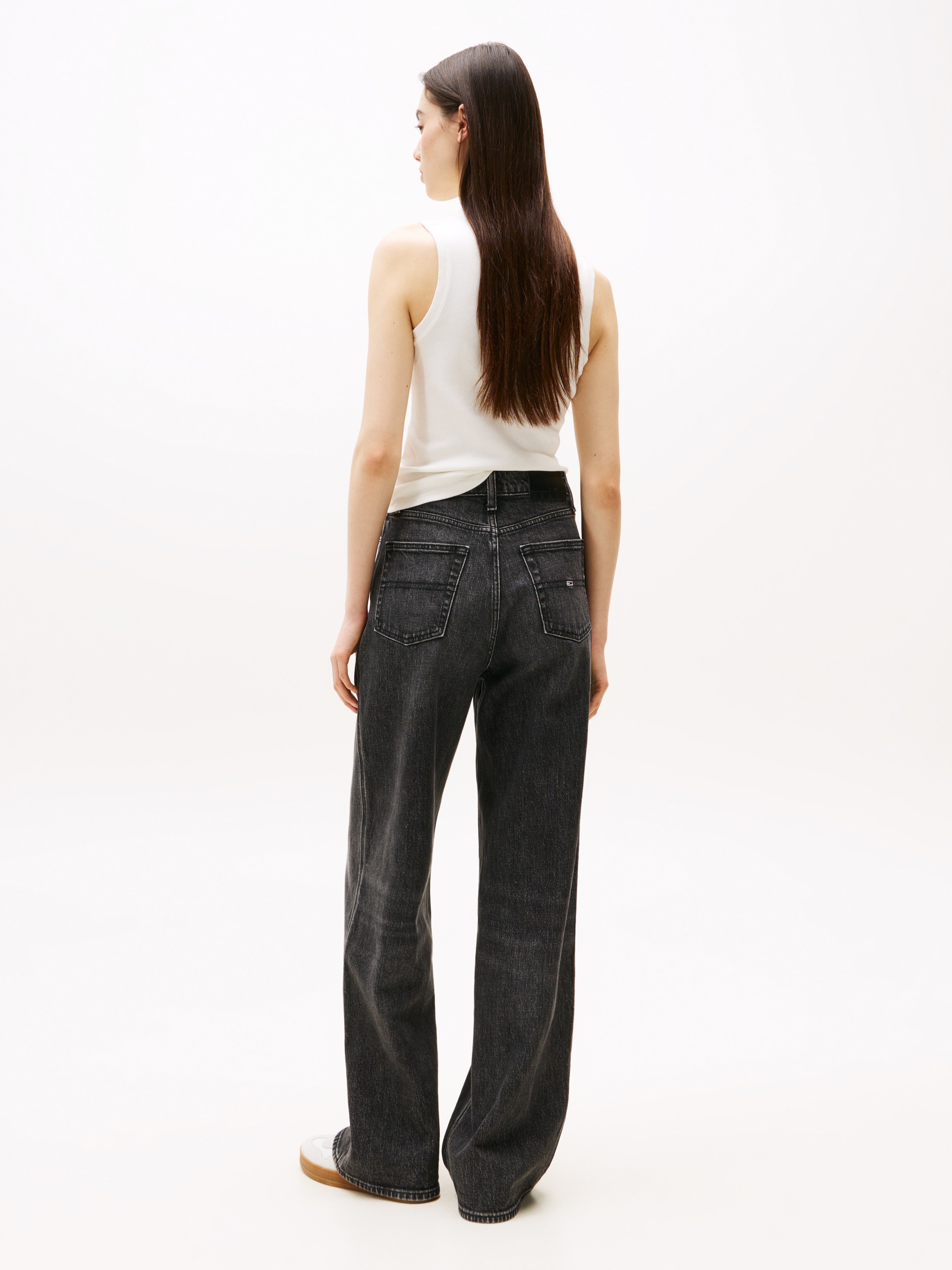 Tommy Jeans Weite Jeans »Claire High Rise«, mit Logo-Badge