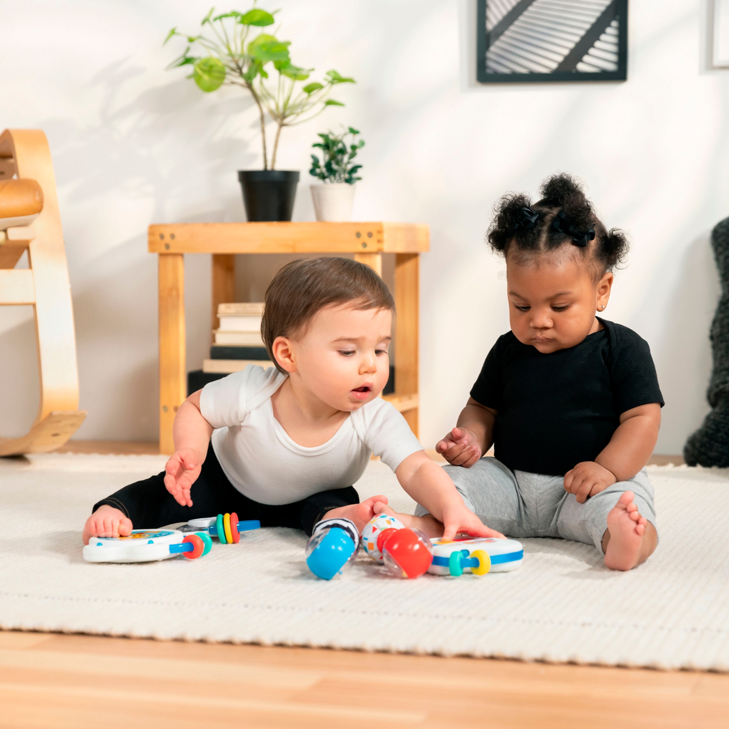 Baby Einstein Spielzeug-Musikinstrument »Petit Piano Musical Toy«, mit Sound