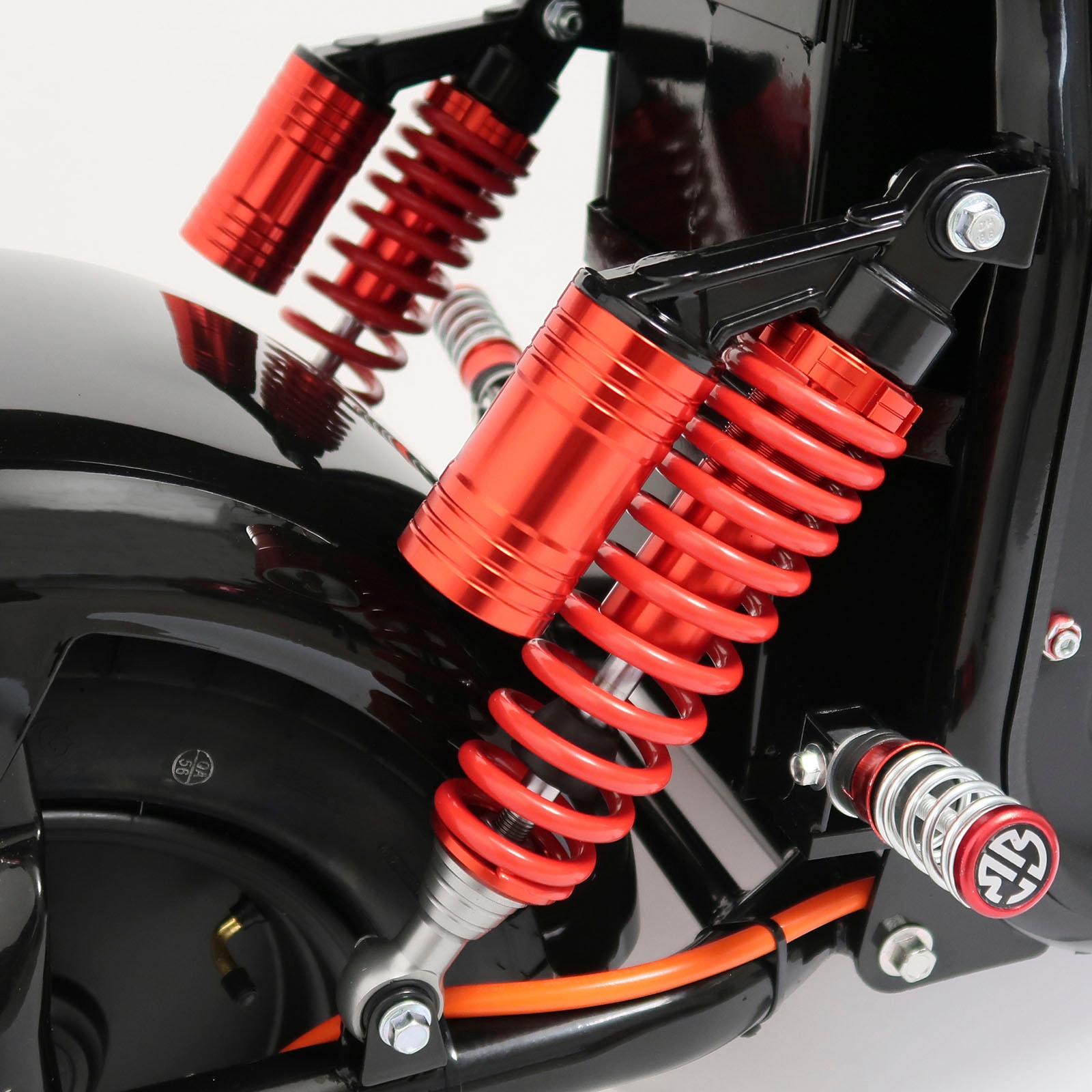 Rolektro E-Motorroller »E-Chopper 45, 2 x 60V-25,6Ah Lithium-Akku, 3000 Watt«, bis zu 108 km Reichweite, mit USB-Anschluss und integr. Alarmanlage