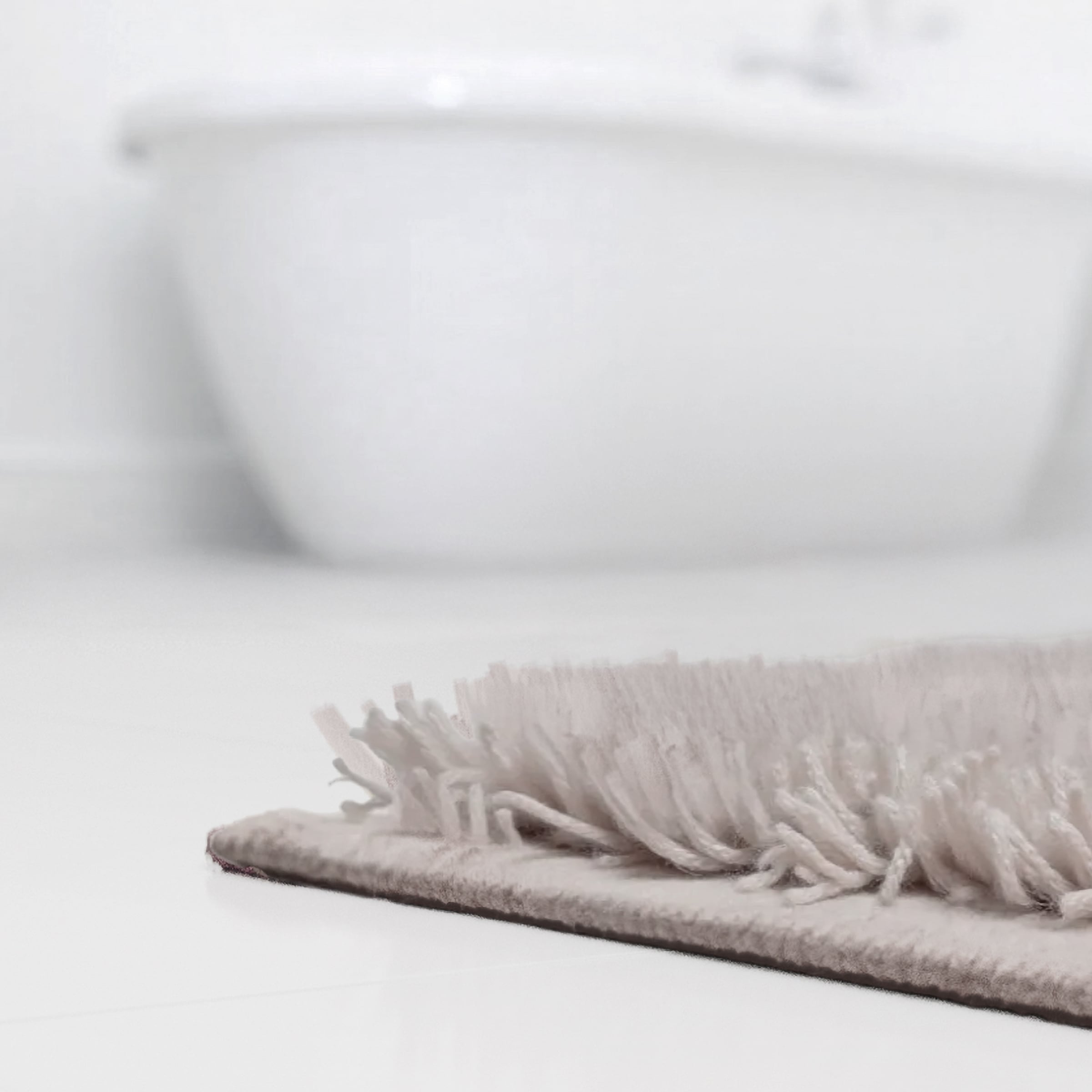Grund Badematte »Levana«, rutschhemmend beschichtet, fußbodenheizungsgeeignet, Stilvolles Blattmotiv, 5 Jahre Garantie