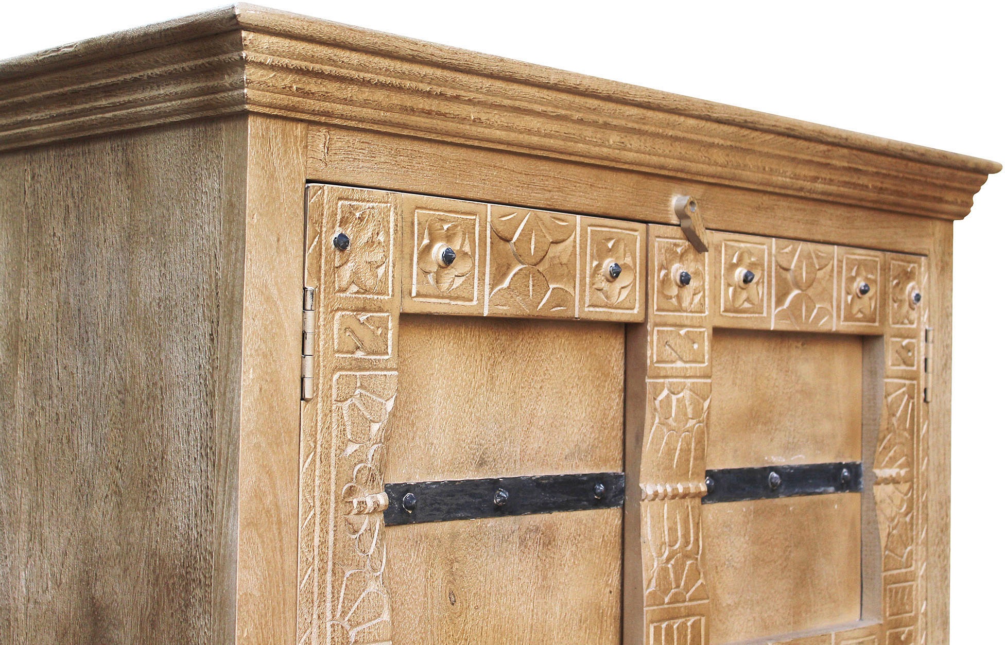 SIT Garderobenschrank »Daipur« geschnitzte Verzierungen