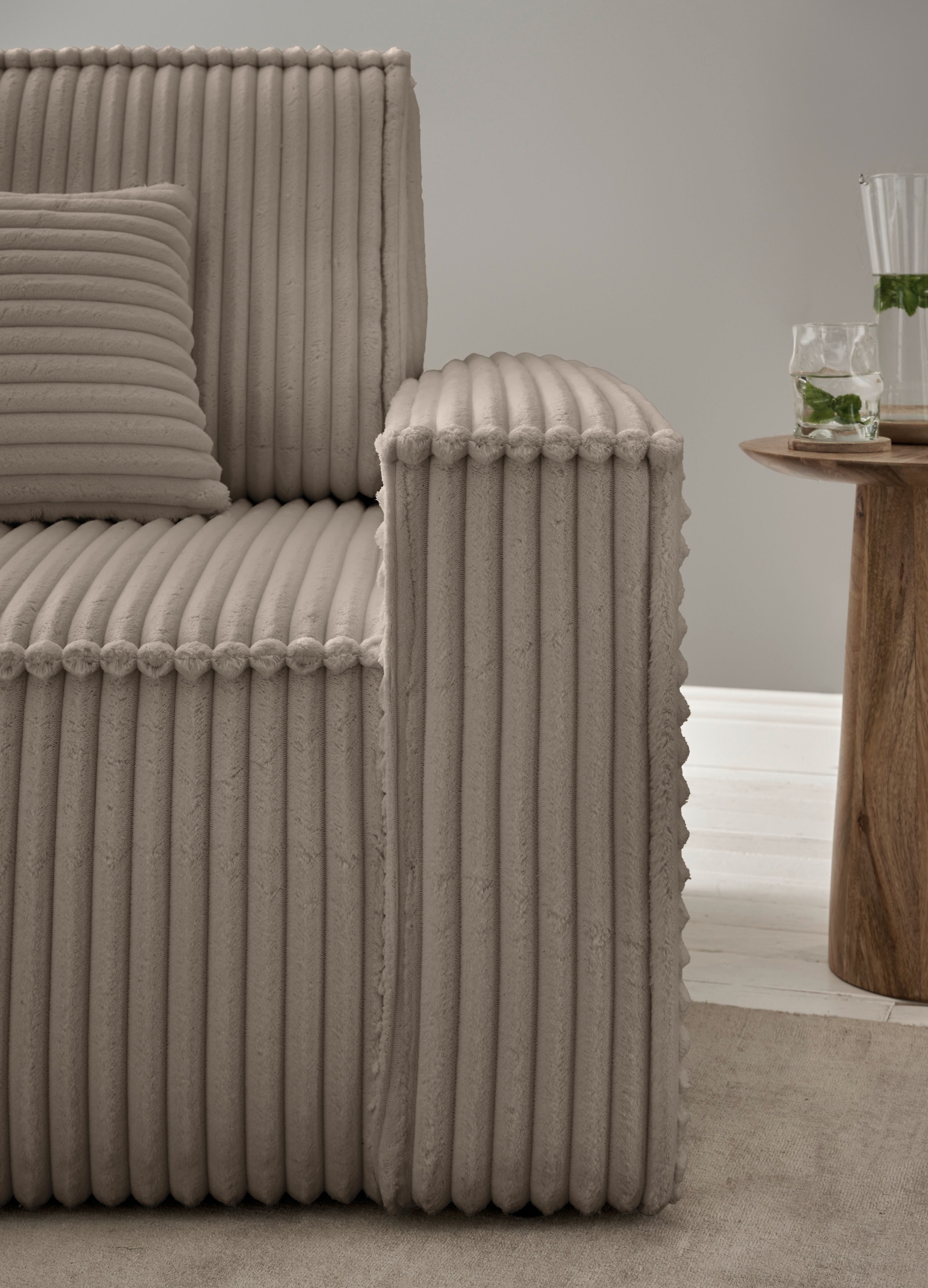andas Wohnlandschaft »FINNLEY U-Form XXL 329 cm, Schlafsofa, Schlaffunktion m. Bettkasten«, (194/139 cm), Bouclé, Struktur und Cord