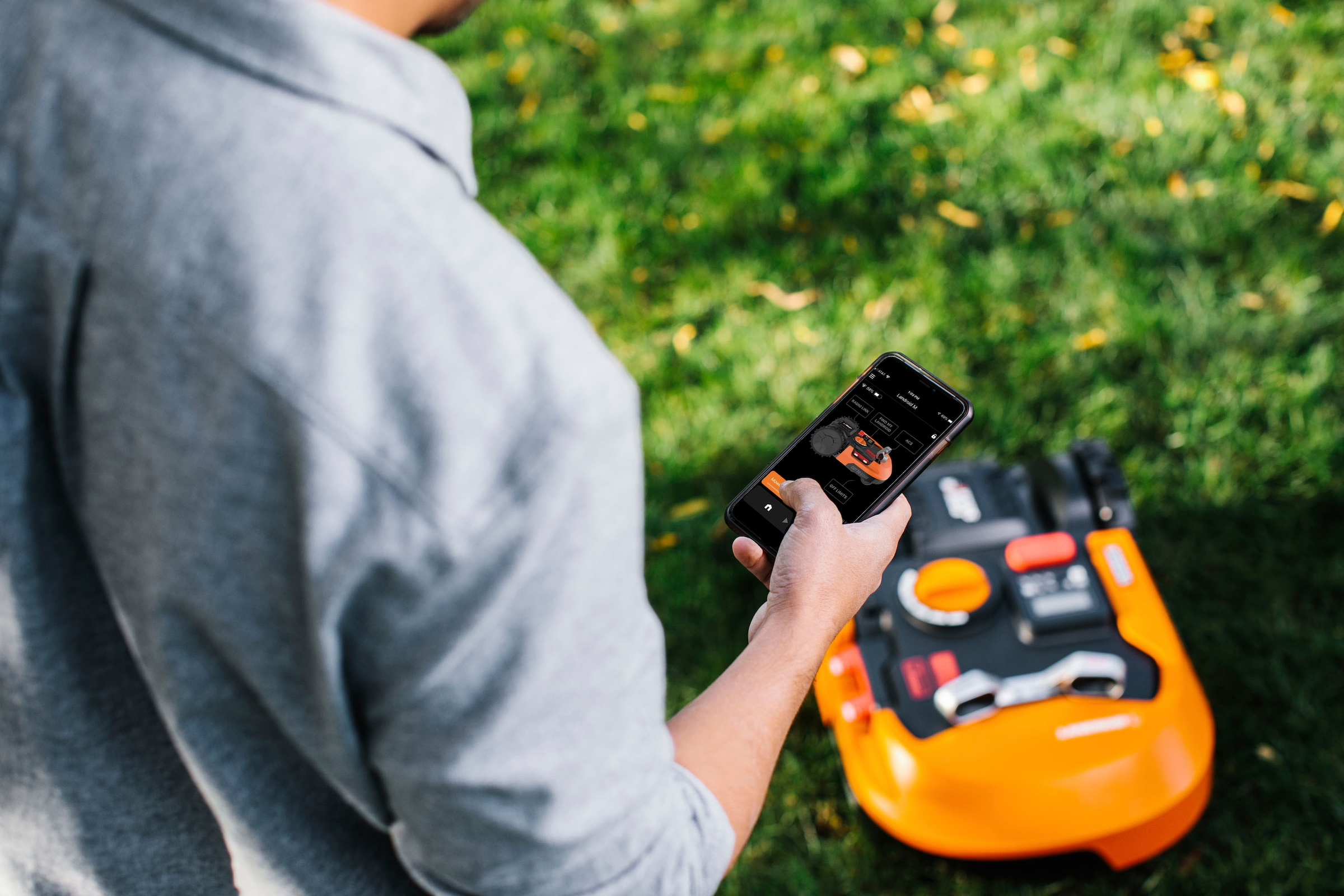 Worx Rasenmähroboter »Landroid M500 Plus«, (Set), 500m², 20V/2Ah, 18cm/30-60mm, WiFi/Bluetooth, Cut to edge, PowerShare