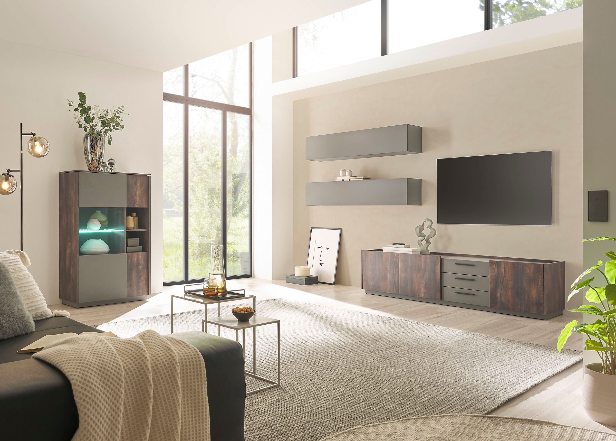 INOSIGN Vitrine »LARGO«, Soft-Close-Funktion, Höhe ca. 130 cm