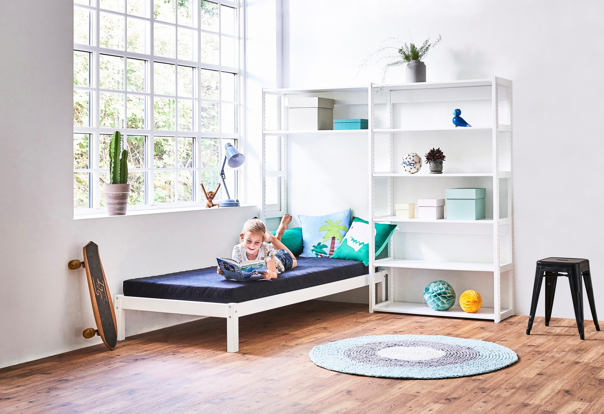 Hoppekids Jugendzimmer-Set »STOREY«, (Set, 16 tlg., Kinderbett, Rollrost, Schaummatratze, Regalsystem, 8 Einlegeböden)