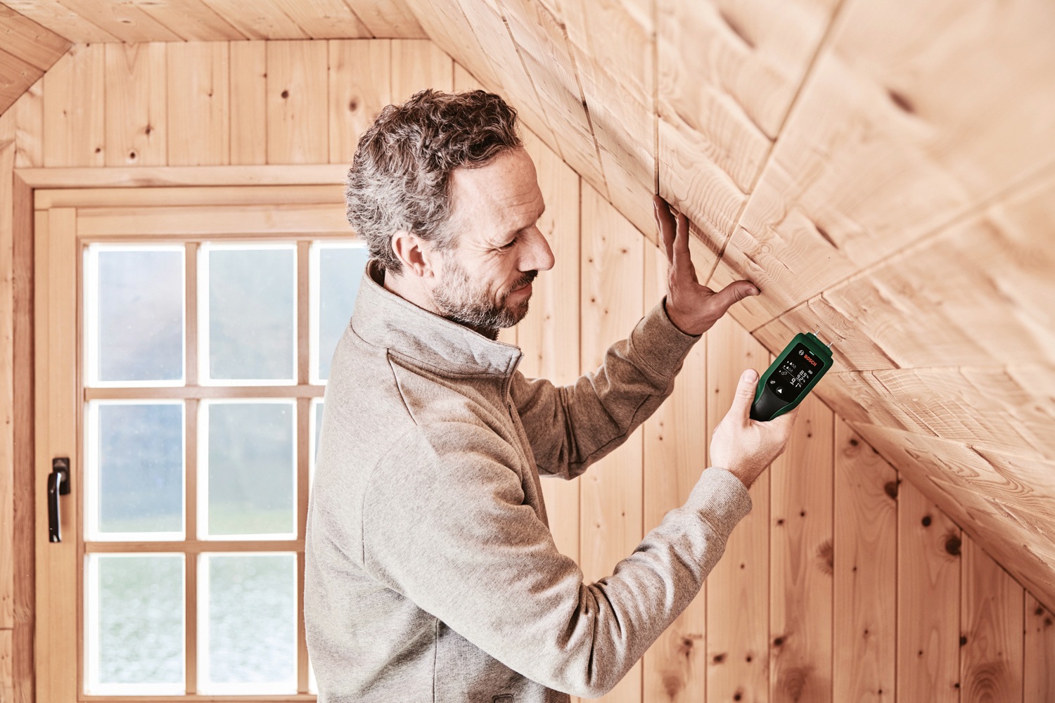 Bosch Home & Garden Feuchtigkeitsmesser »UniversalHumid«, mit 2 Speicherplätzen und LED-Display, inkl. Batterien