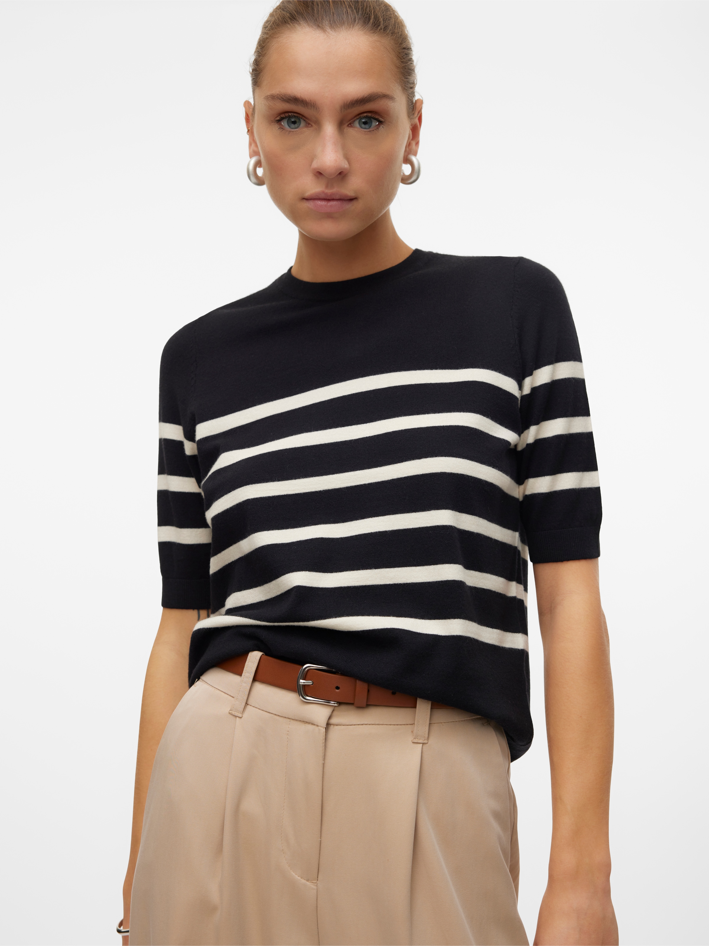 Vero Moda Kurzarmpullover »leichter Feinstrickpullover VMSABA PLAIN SS O-NECK PULLOVER GA NOOS«, (Damenpullover, Rundhalsausschnitt, Kurzarm, Sommerpulli,), im Regular Fit aus pflegeleichtem Materialmix mit Viskose