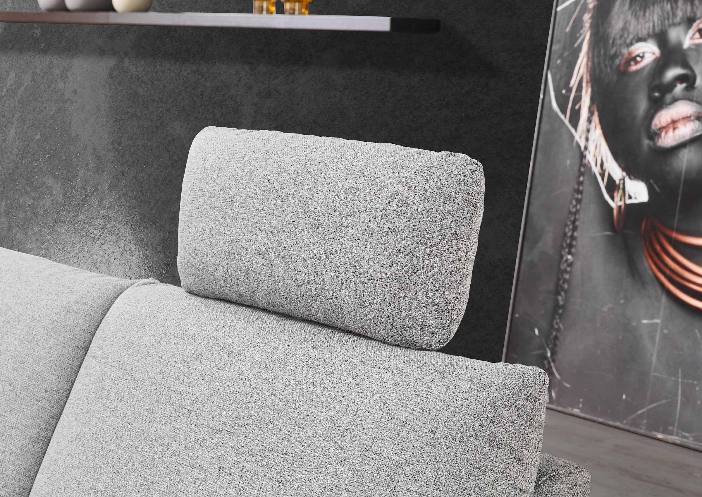 Places of Style Ecksofa »Sarsina: mit Tonnentaschen-Federkern, perfekt zum Entspannen L-Form«, inklusive 2 motorischen Relaxfunktionen mit Herz-Waage-Beschlag