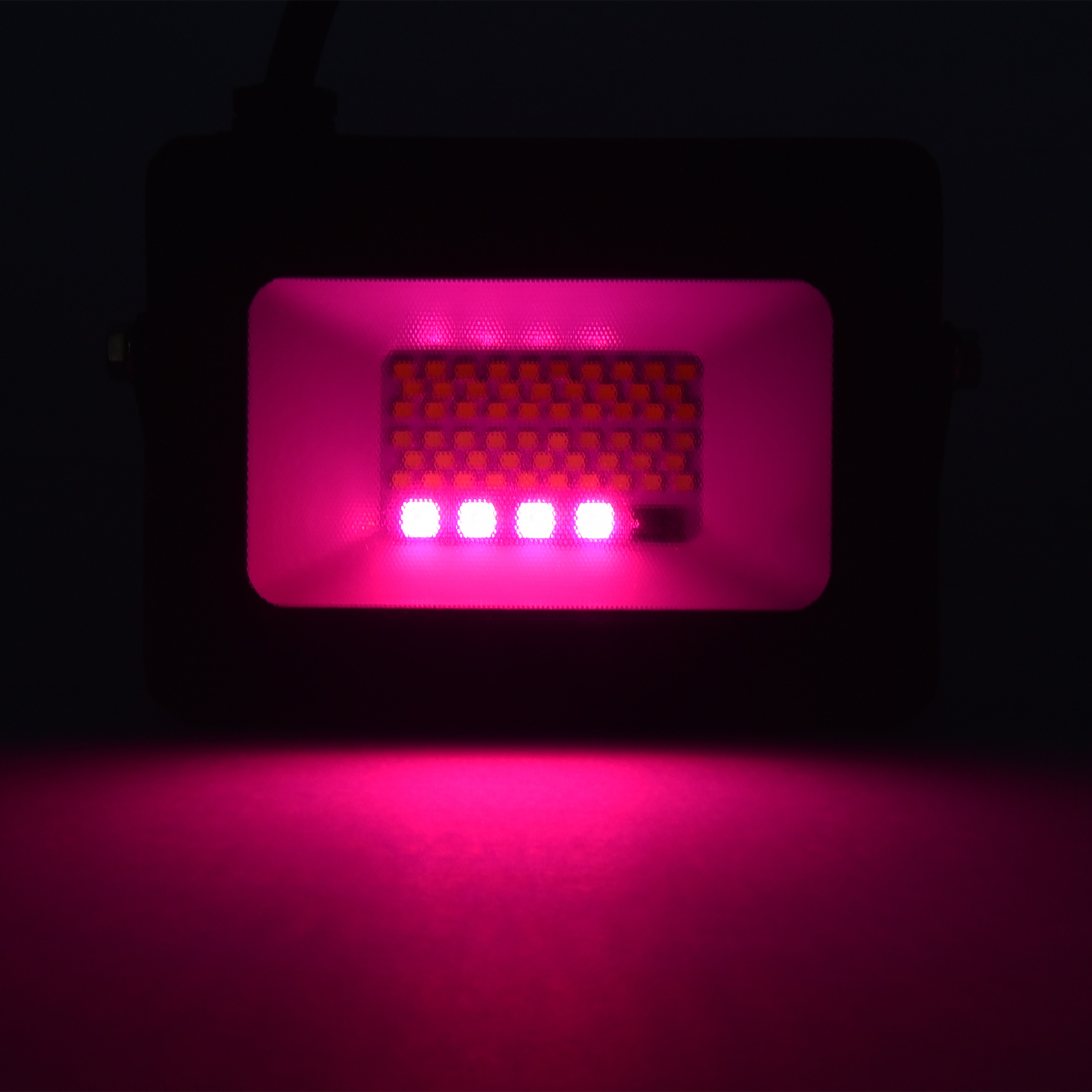 näve LED Gartenstrahler »Pia« LED-Modul 1 Stk. RGB | warmweiß - kaltweiß RGBW, Memory, Nachtlicht, dimmbar, Fernbedienung, Zuleitung 300cm