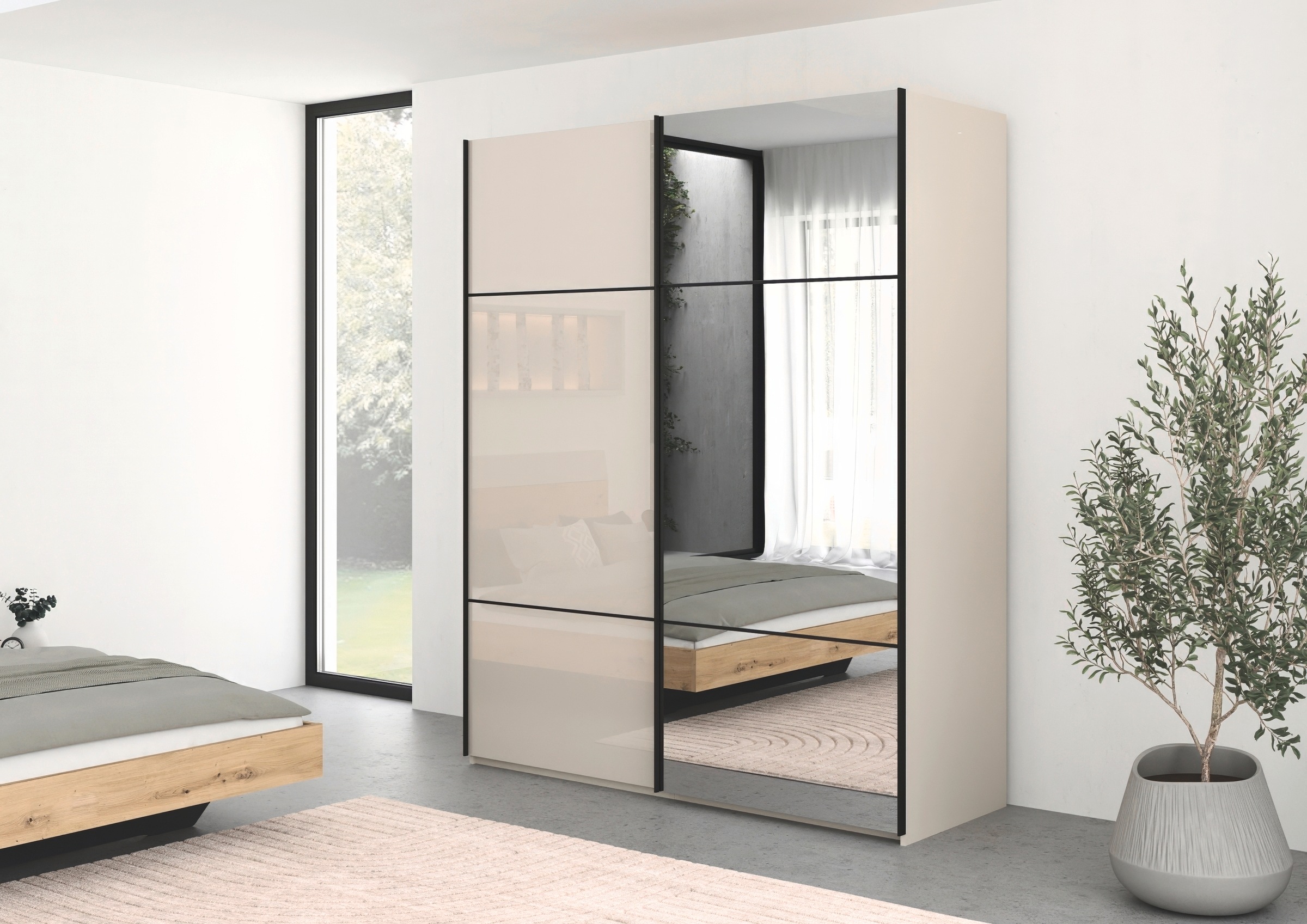 rauch Schwebetürenschrank »Kleiderschrank Schrank Garderobe Schlafzimmerschrank SCALE-TRIO« edle dreigeteilte Front mit 2 Zierleisten Spiegel/Glas MADE IN GERMANY