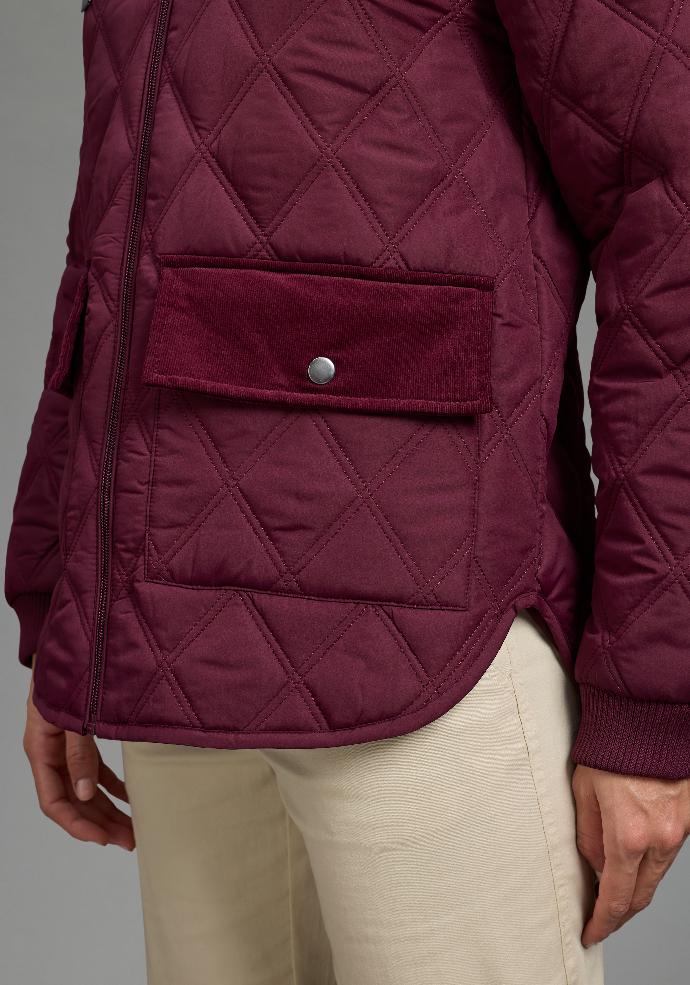 Laura Scott Steppjacke mit Kapuze Kapuze mit modernem Steppmuster für den Übergang