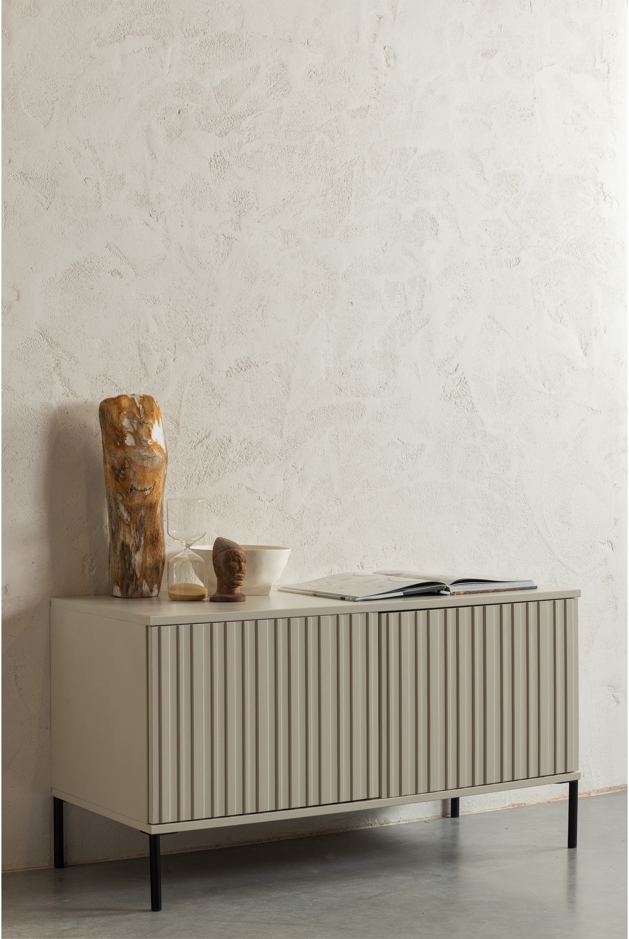 WOOOD Sideboard »New Gravure FSC® Mix holz mit Druckmechanismus H 56 x B 150 x T 44 cm« Das Gravure New TV-Möbel von WOOOD mit Stil, Stauraum und Push-to-Open