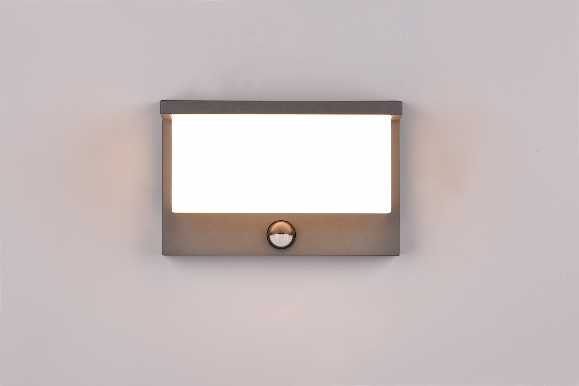 TRIO Leuchten LED Außen-Wandleuchte »NESTOS, Outdoor Wandlampe Hauswand IP54, LED 13W 1300 Lumen 3000 K«, 1 flammig, Leuchtmittel LED-Board | LED fest integriert, LED Wandlampe anthrazit, Garten Terrasse Hauswand, mit Bewegungsmelder