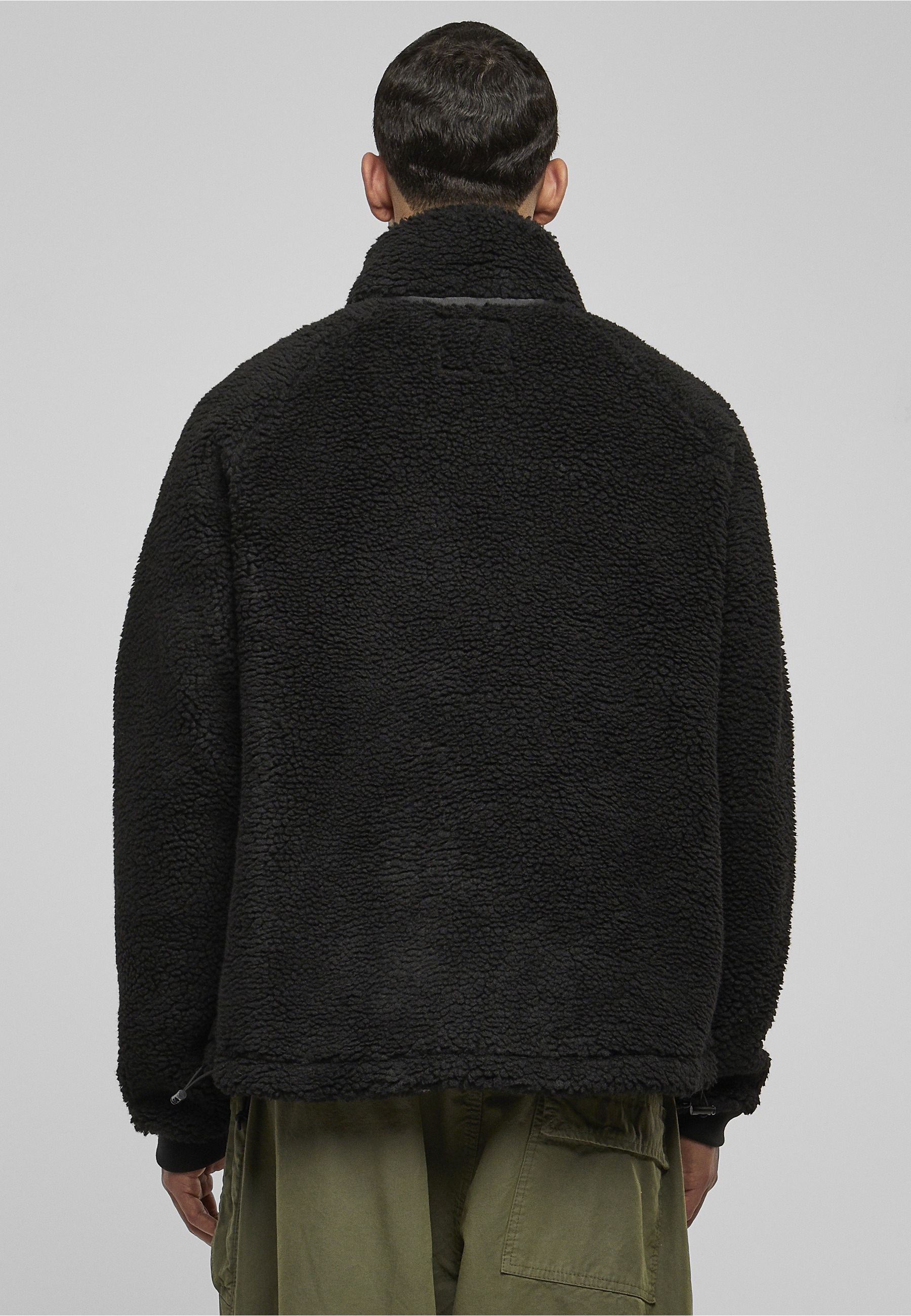 URBAN CLASSICS Winterjacke »Urban Classics Herren Short Raglan Sherpa Jacket« 1 Stk. tlg. ohne Kapuze