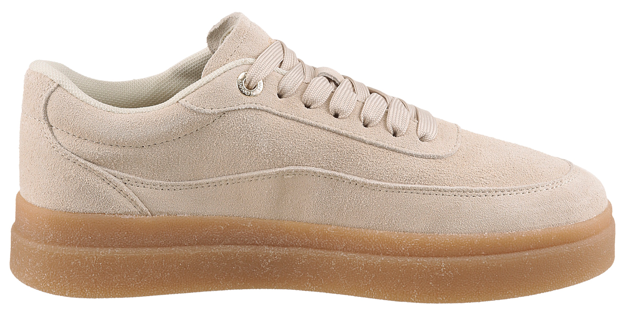 Tommy Hilfiger Plateausneaker »MODERN COURT SNEAKER SUEDE«, Freizeitschuh, Halbschuh, Schnürer mit weich gepolstertem Schaftrand