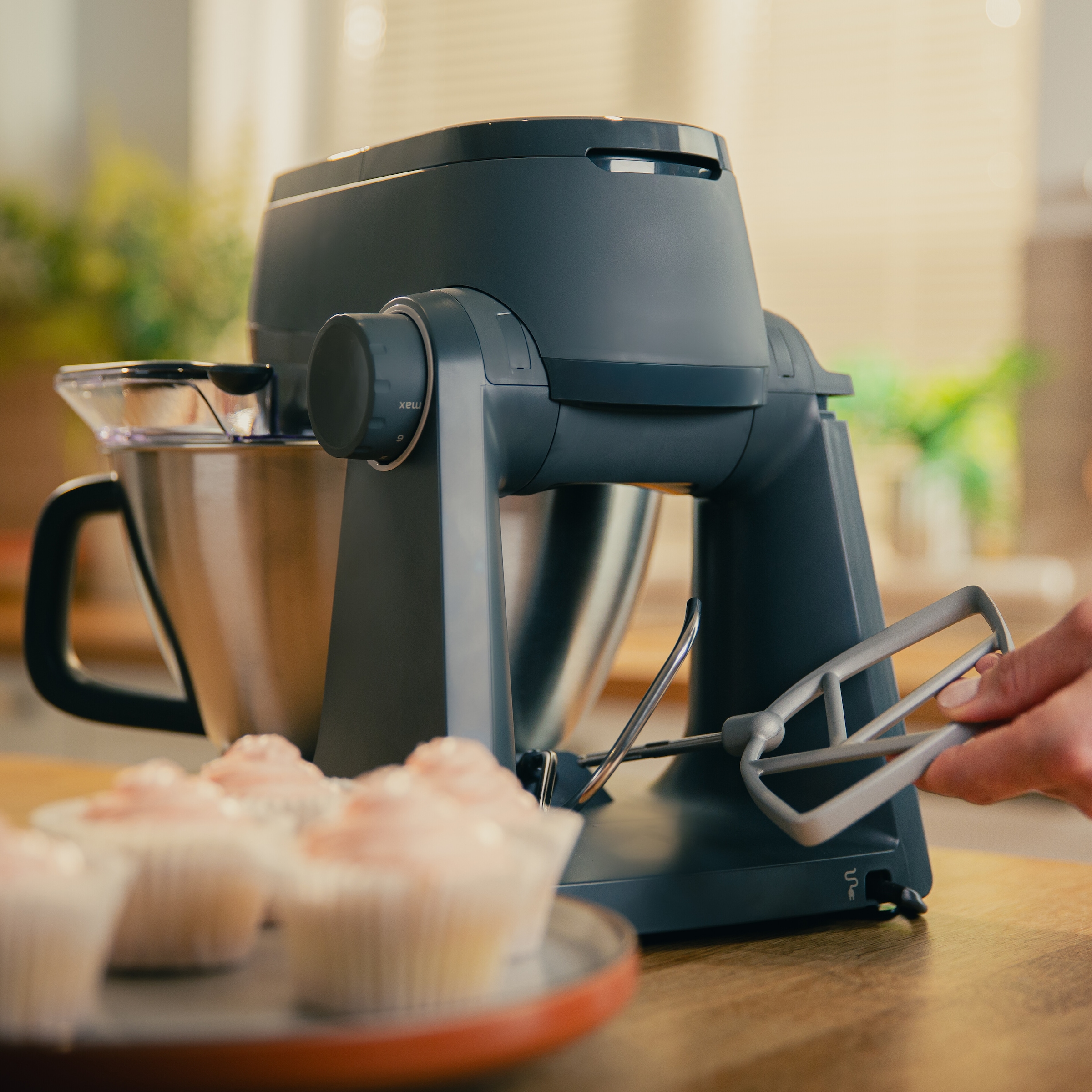 Kenwood Küchenmaschine »Multi Tasker KHC30.070GY« Inkl. 4,3L Schüssel, 3 Aufsätze, Spritzschutz, Zitruspresse