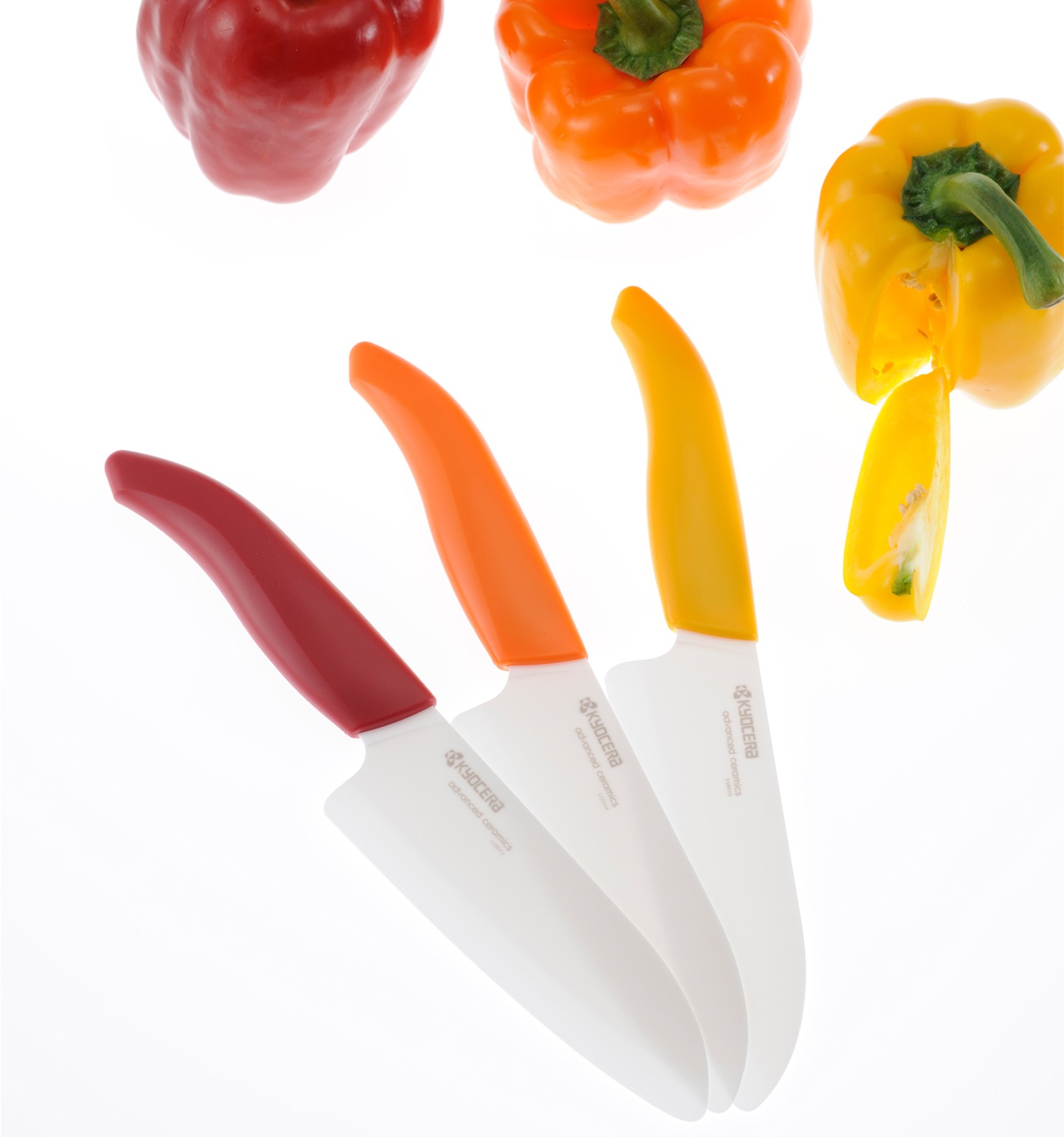 KYOCERA Messer-Set, (Set, 2 tlg., 1 x Sparschäler-1 x Santokumesser), extrem scharfe Hochleistungskeramik-Klinge
