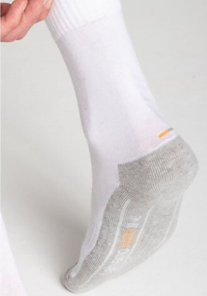 Camano Socken »function« 4 Paar, 4 Paar tlg. mit feuchtigkeitsregulierendem Material