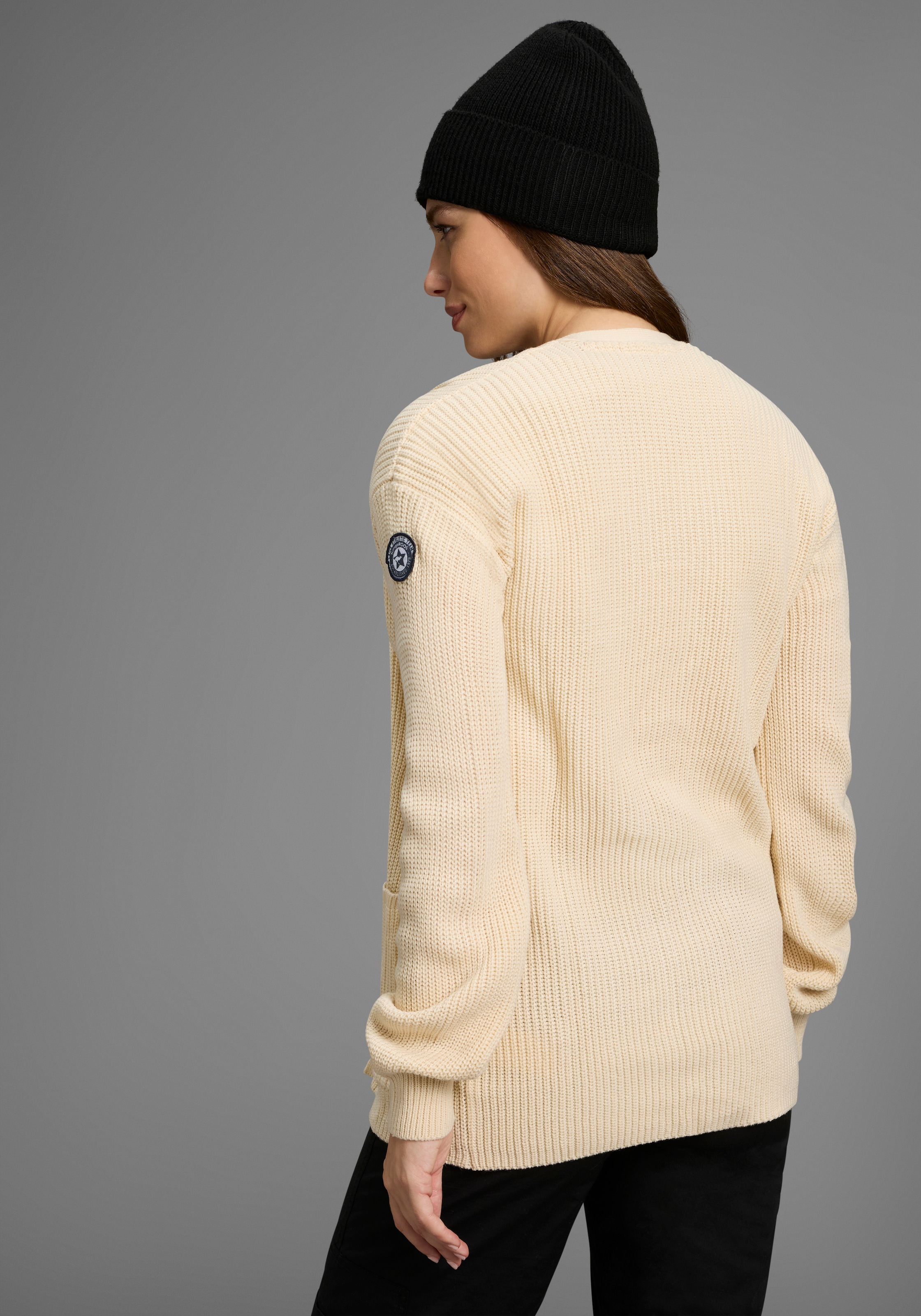 KangaROOS Strickjacke, aus kuscheligem Strick