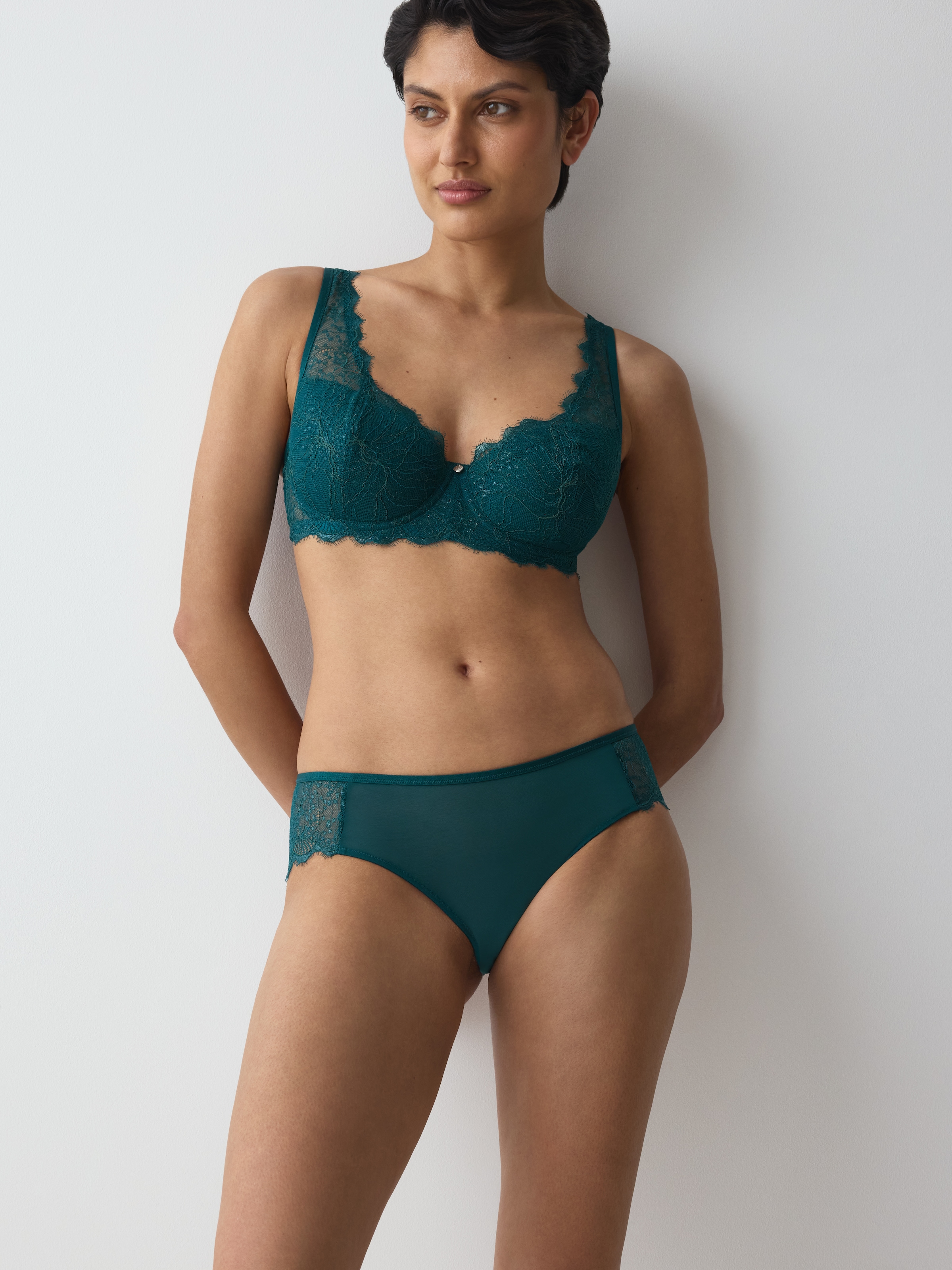 Triumph Slip »Amourette Sparkle Hipster« schmmernde Spitze