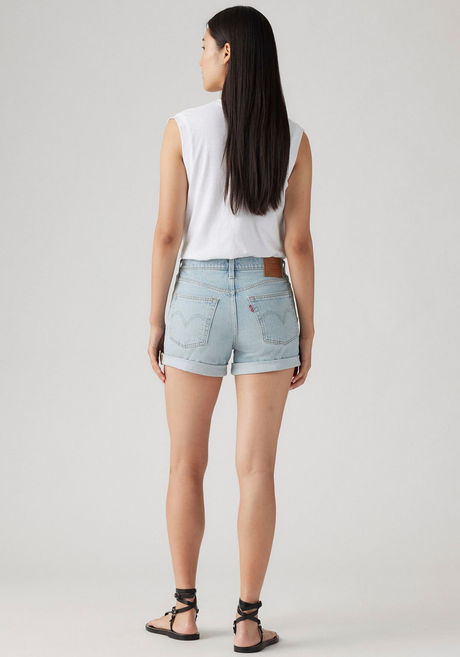 Levi's® Jeansshorts »501 Short Long«, Sommerhose Mit Knopfverschluss und krempelbarem Saum