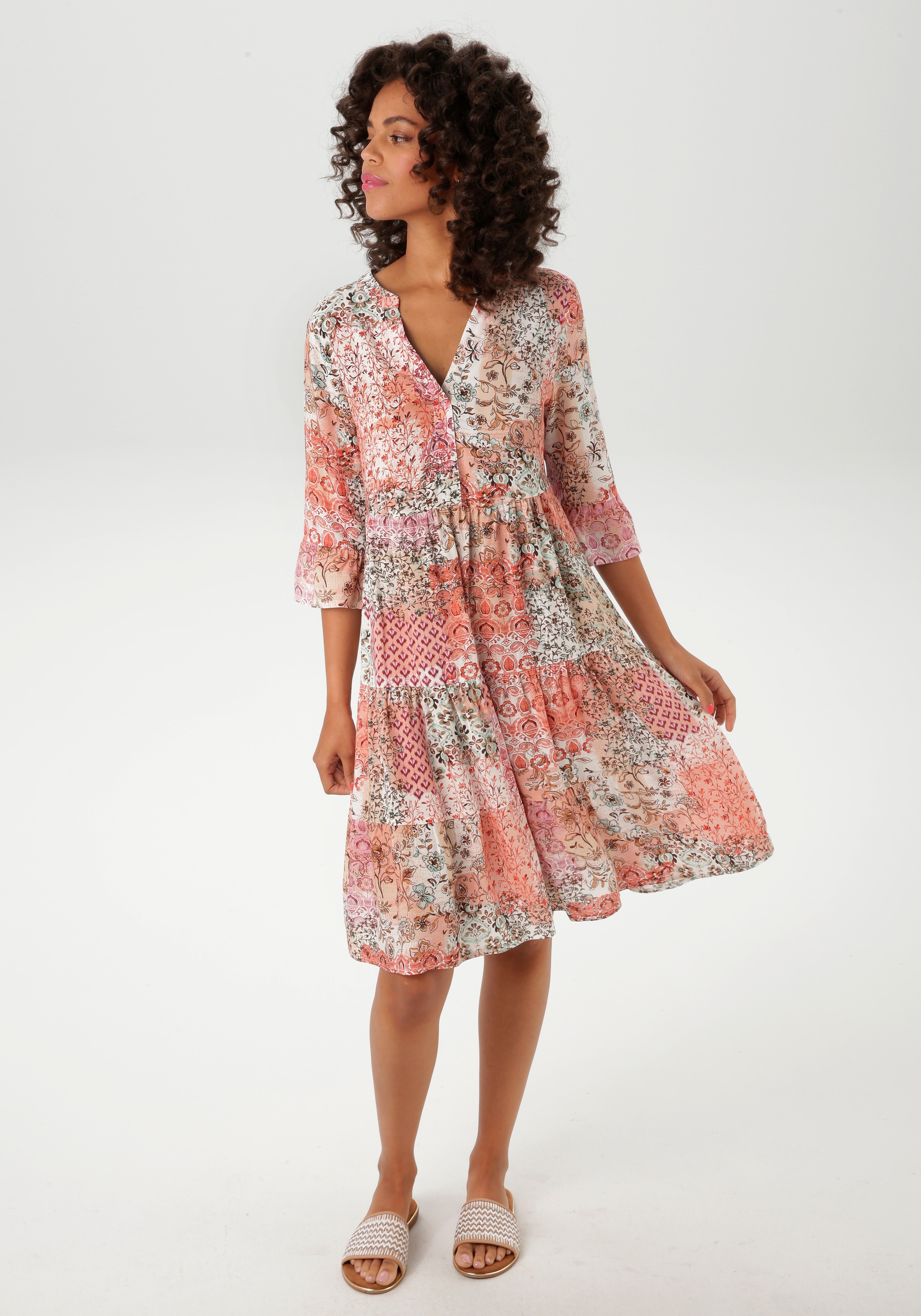 Aniston CASUAL Blusenkleid, im farbharmonischen Muster-Mix, jedes Teil ein Unikat