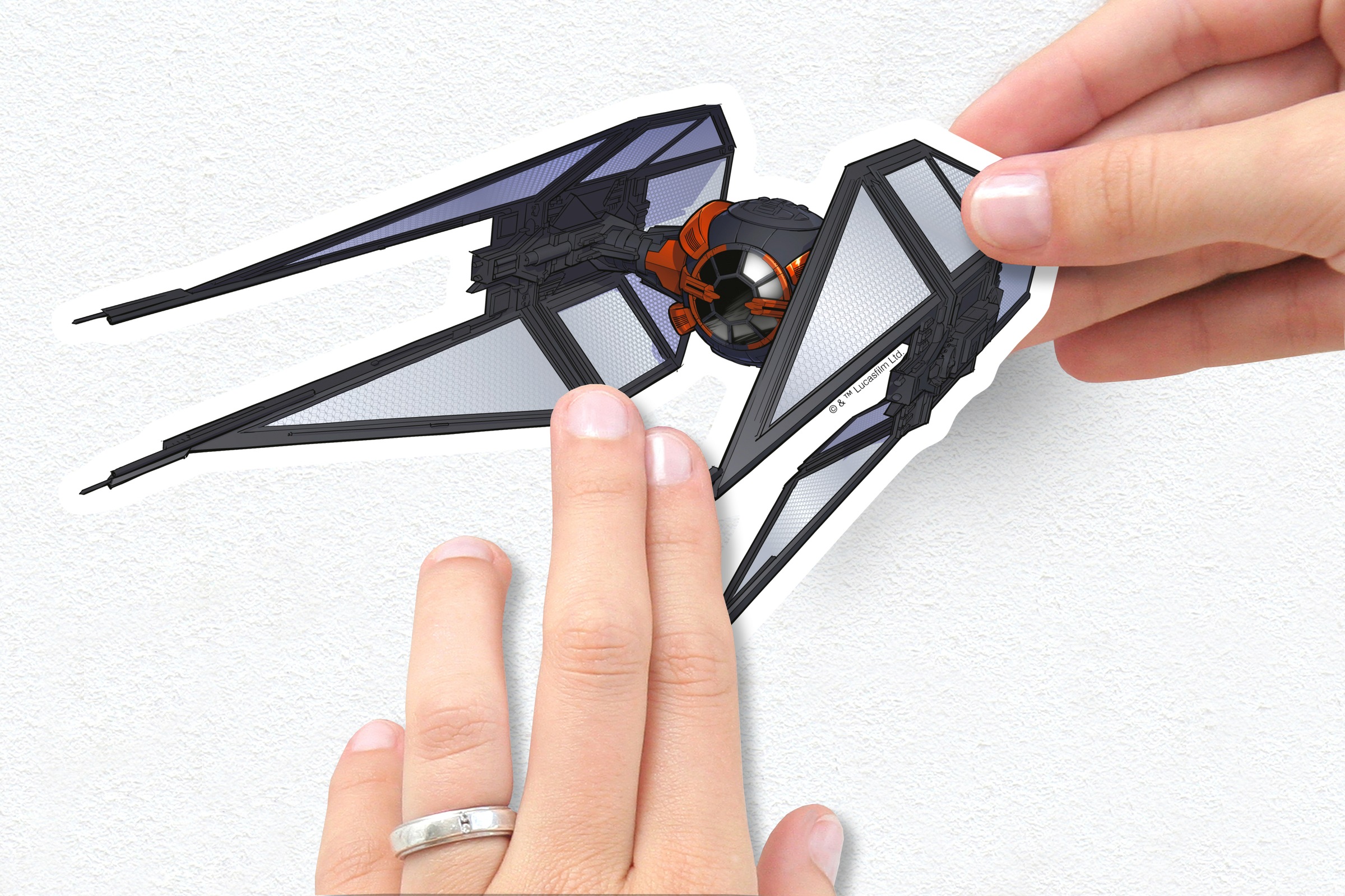Komar Wandtattoo »Star Wars Spaceship - Größe 50 x 70 cm«, (15 St.), selbstklebend, Wandsticker, Kinderzimmer