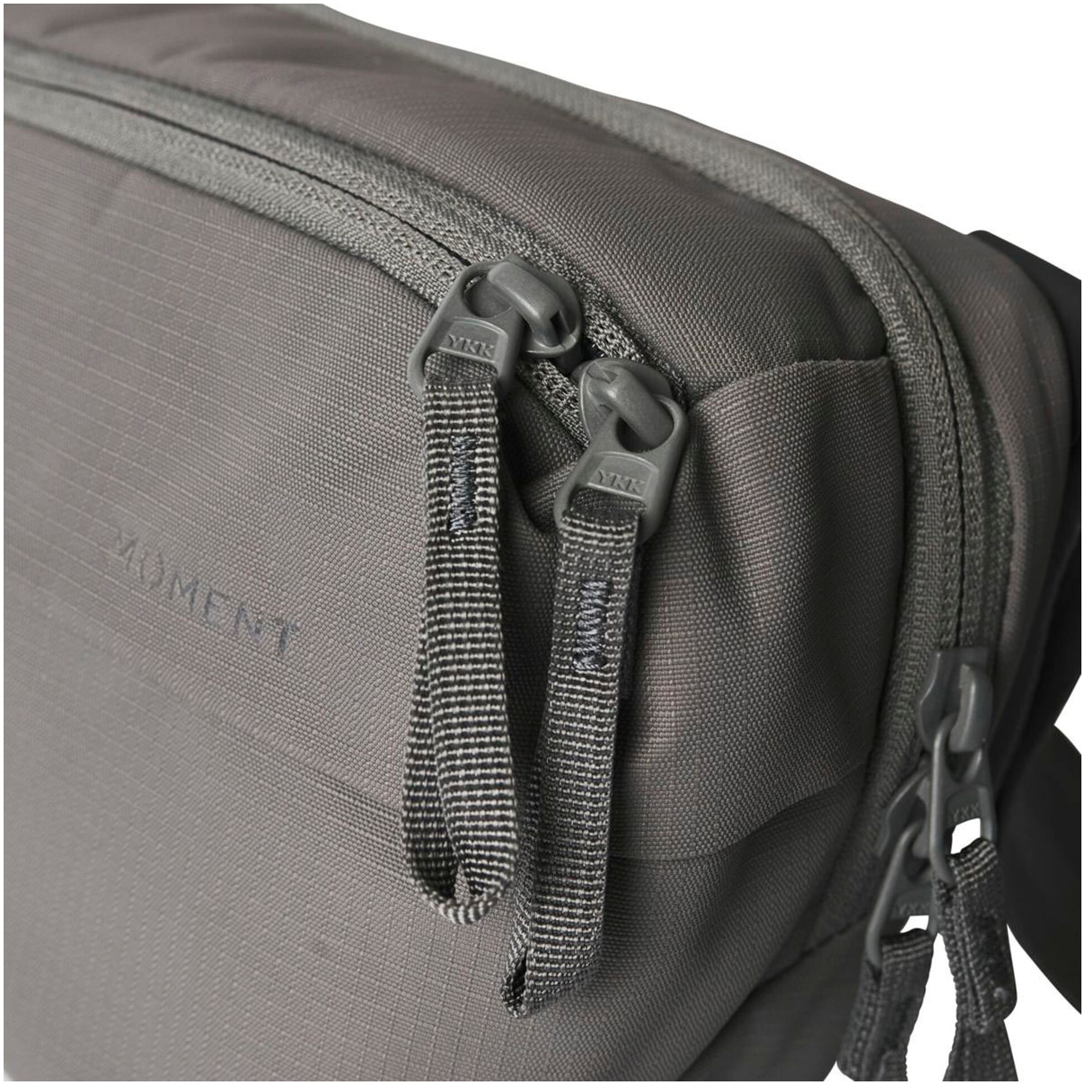 MOMENT Schultertasche »Everything Sling 4L«