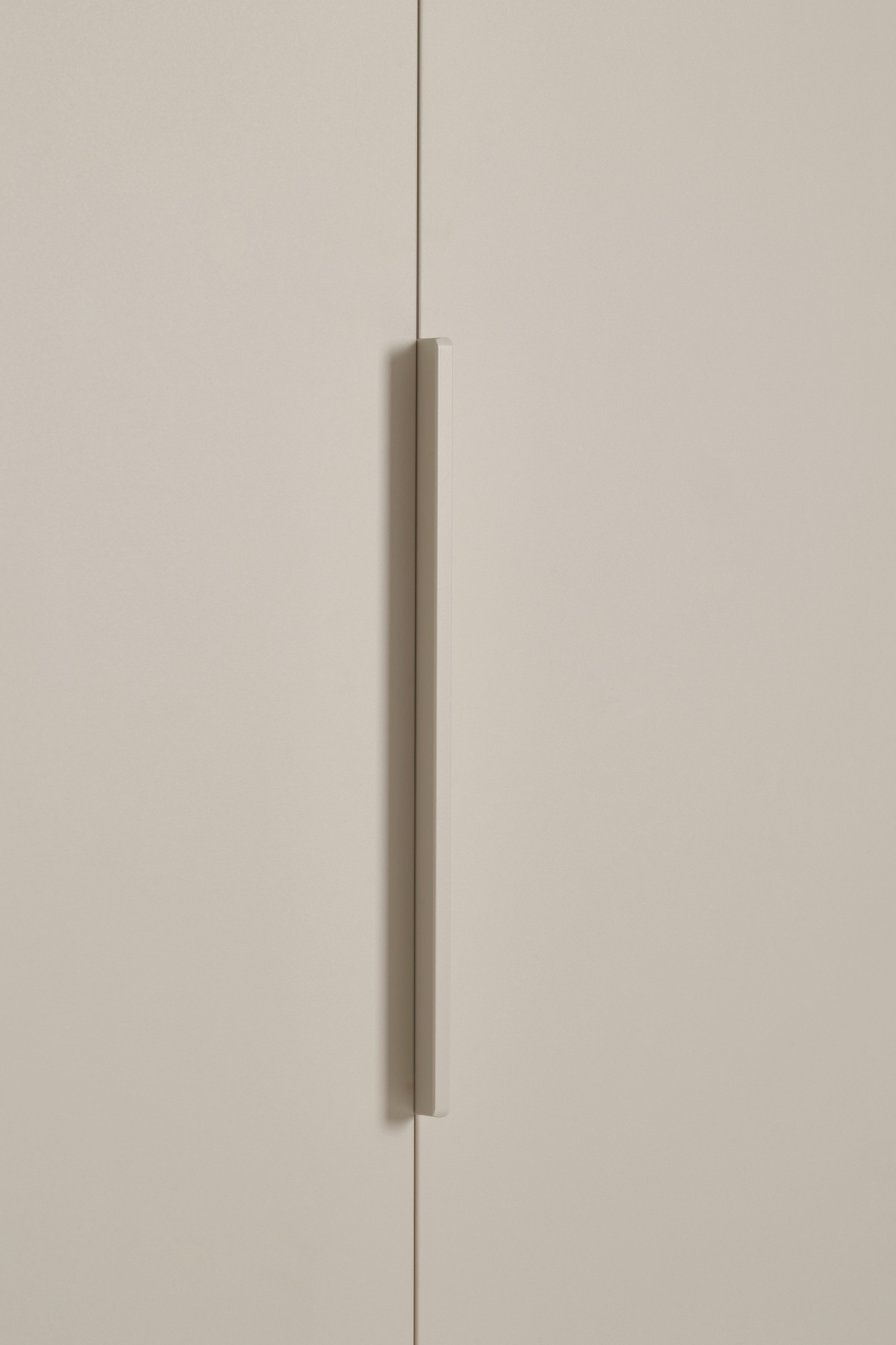 YUNY by PAIDI Kleiderschrank »SISTER LOU, yuny by PAIDI«, mit 3 Türen, inklusive 4 Einlegeböden und 2 Kleiderstangen