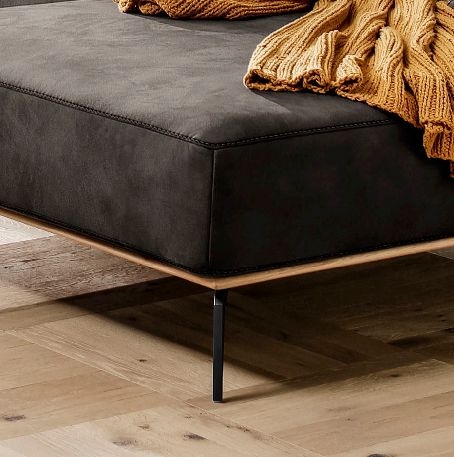 W.SCHILLIG Ecksofa »run, Designsofa mit tollem Sitzkomfort, bequem, L-Form« mit Holzsockel, Füße in Schwarz pulverbeschichtet, Breite 319 cm