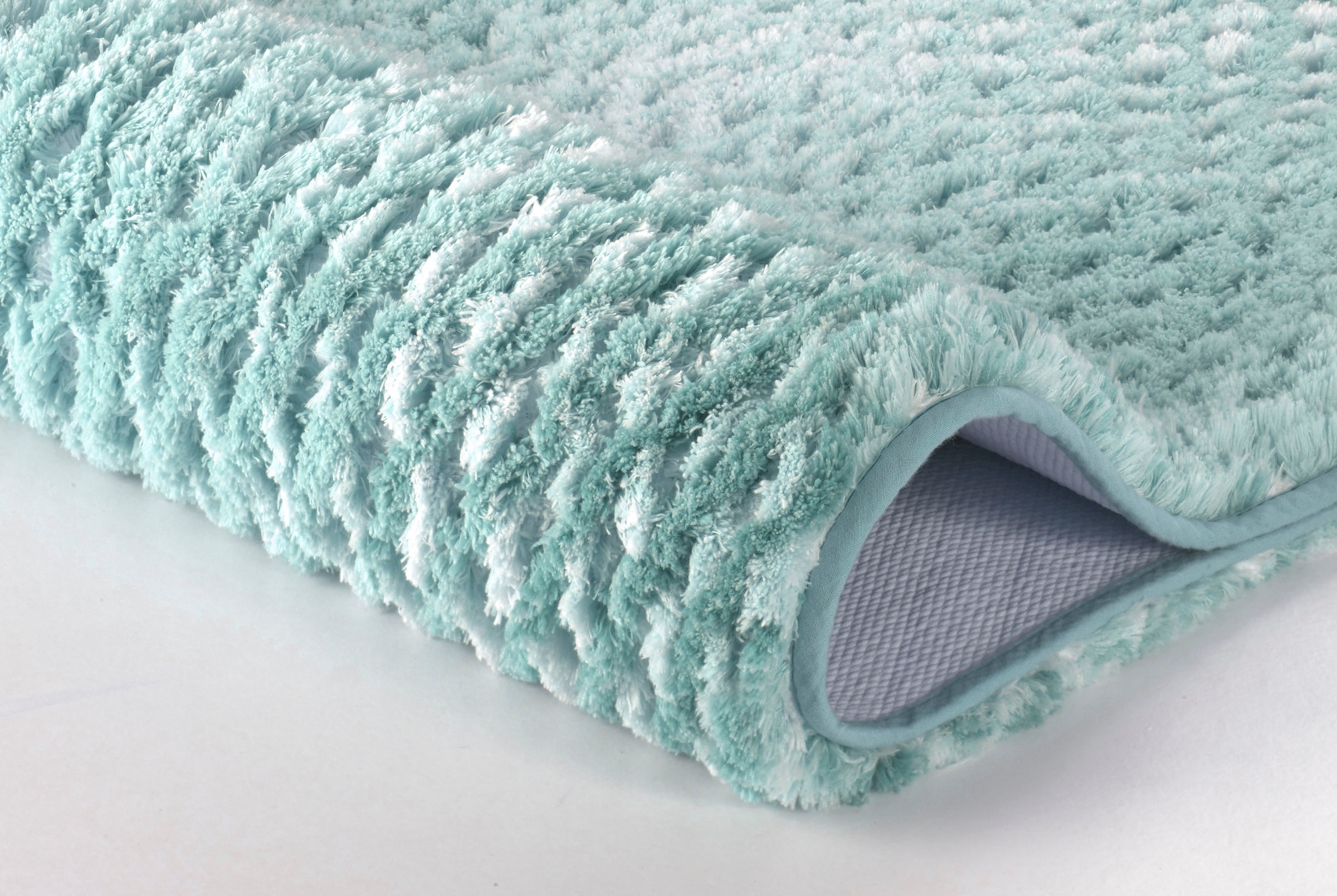 Kleine Wolke Badematte »Cory«, rutschhemmend beschichtet, fußbodenheizungsgeeignet, Badteppich, modischer Farbverlauf, Hoch-Tief Effekt, waschbar
