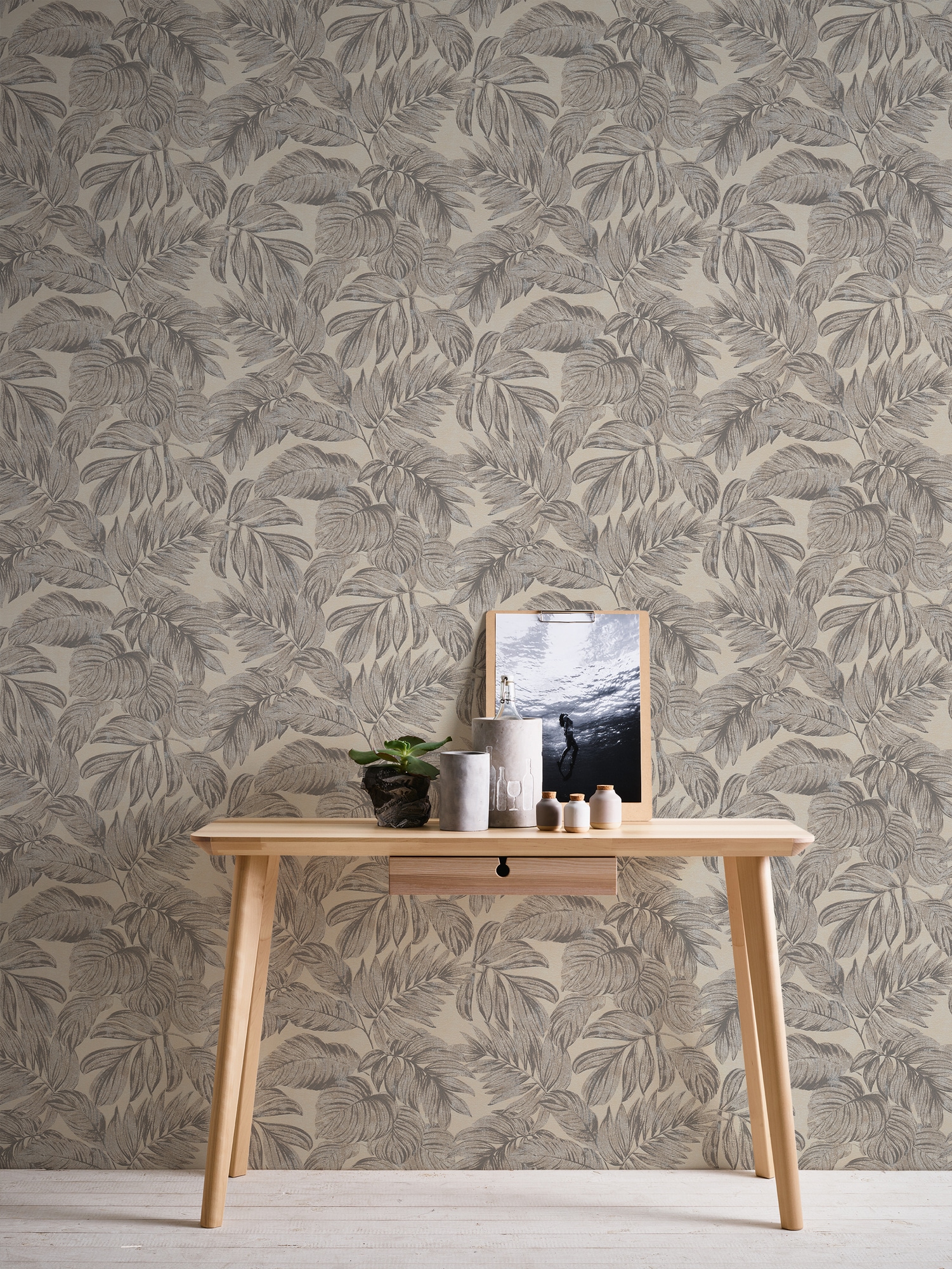 Bricoflor Tapete Beige Silber Palmenblätter Vliestapete mit Schimmer Effekt günstig online kaufen