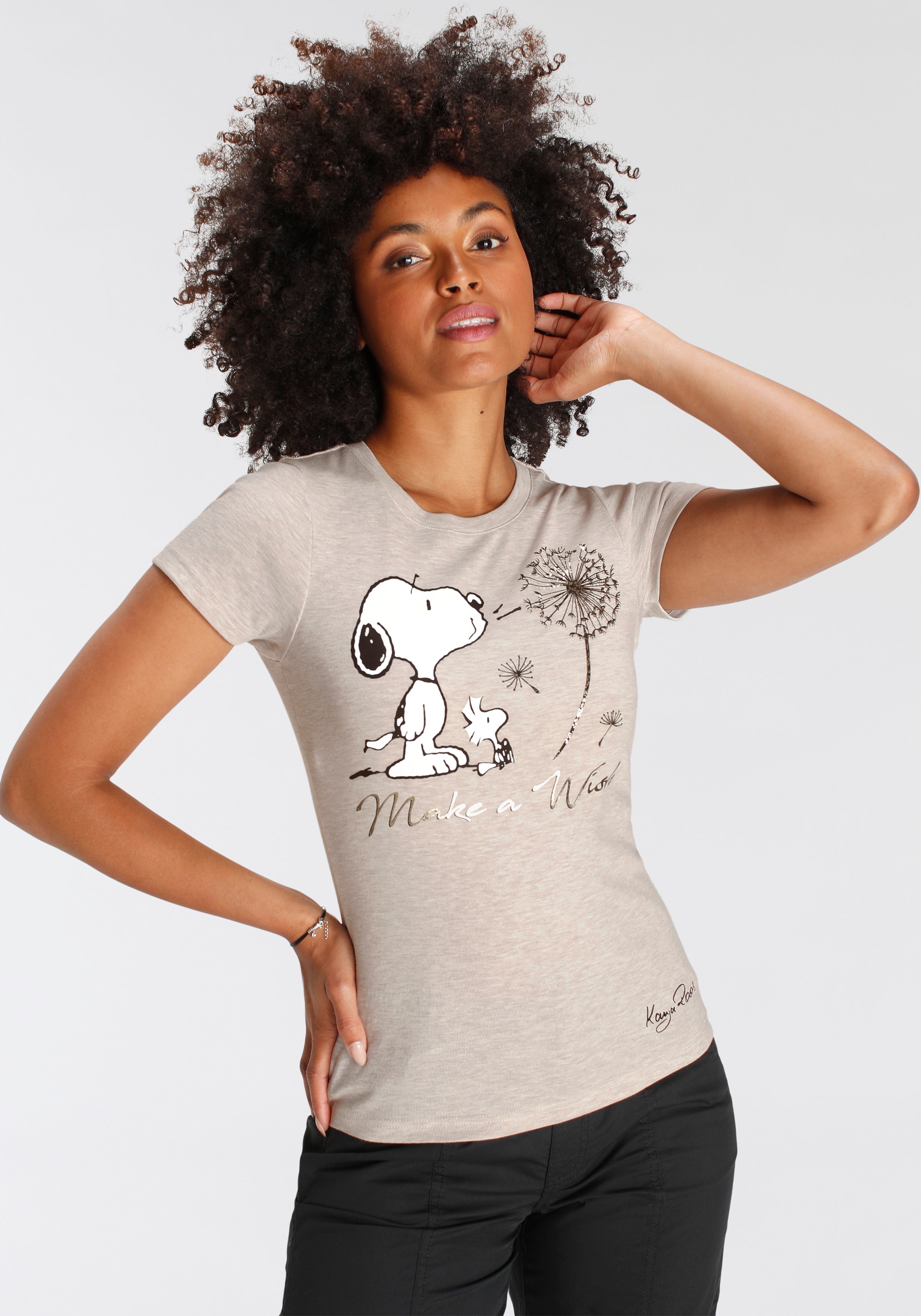 KangaROOS Kurzarmshirt, sehr figurbetonte Passform, bedruckte, melierte und metallic Optik