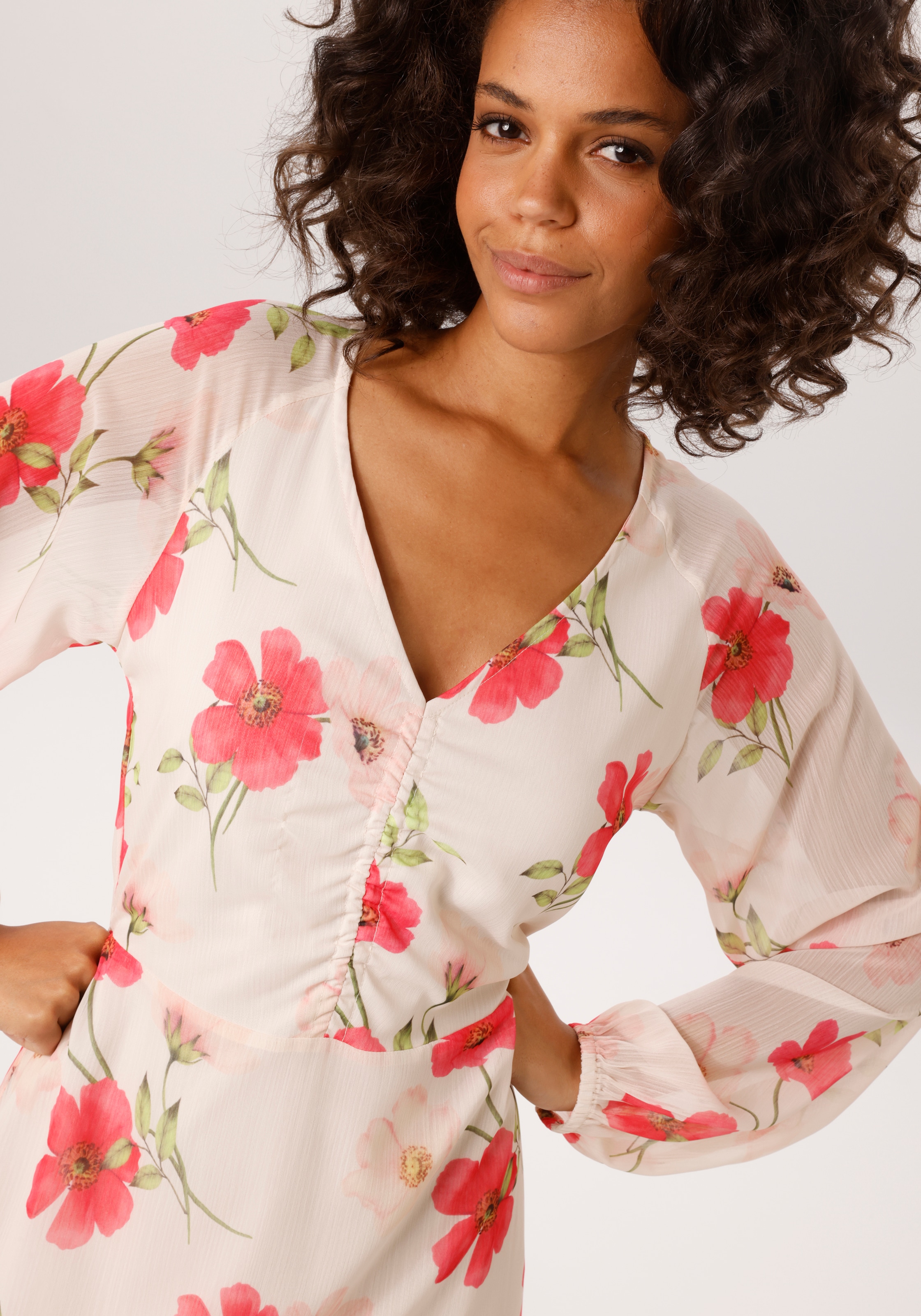 Aniston CASUAL Maxikleid mit farbharmonischen Blumen bedruckt