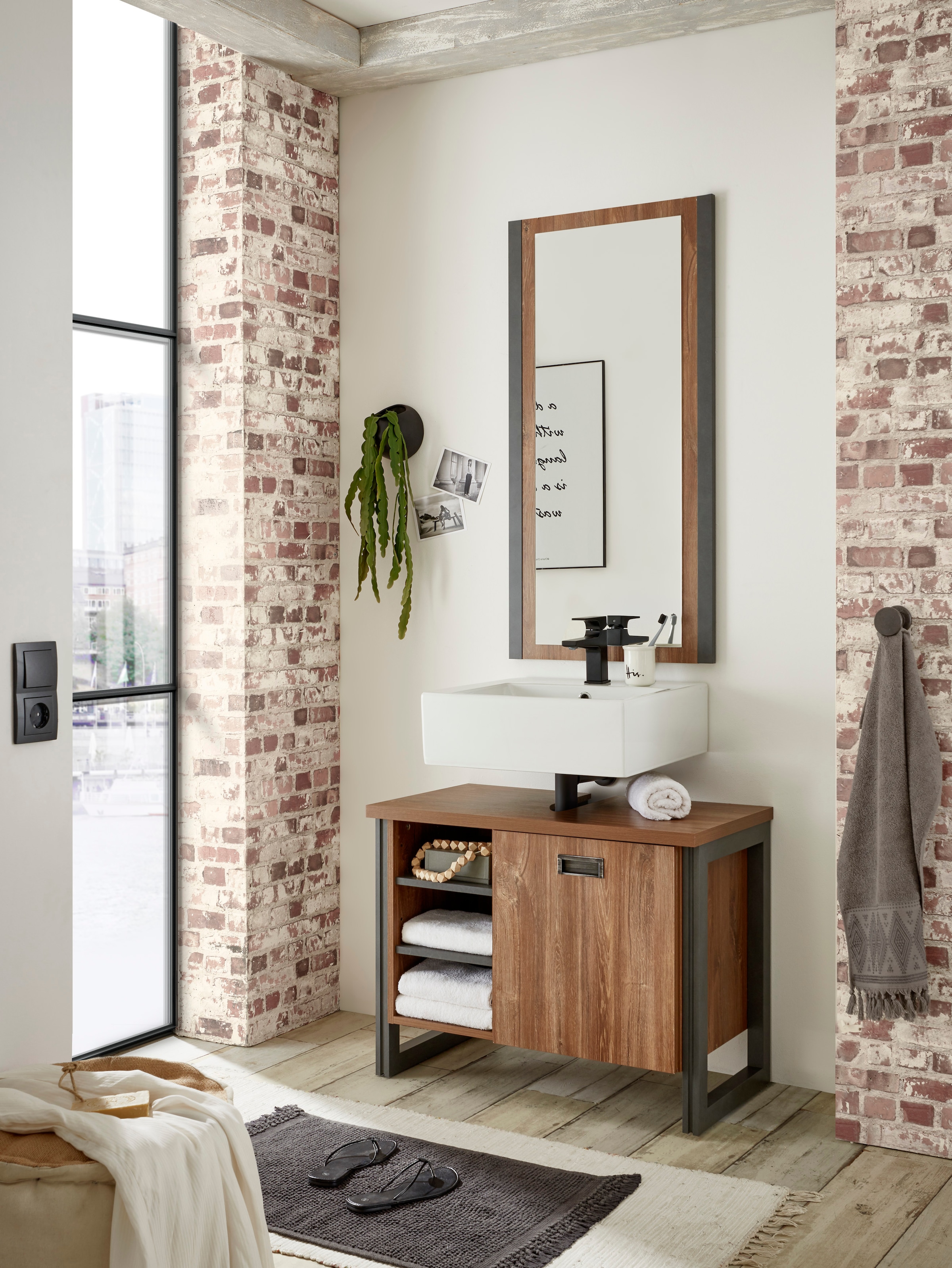 Home affaire Waschbeckenunterschrank »Detroit, Waschtisch mit Apothekergriff, Badschrank im Industrialdesign«, Eiche Dekor, mit offenen Fächern & Stauraum, Breite 81 cm